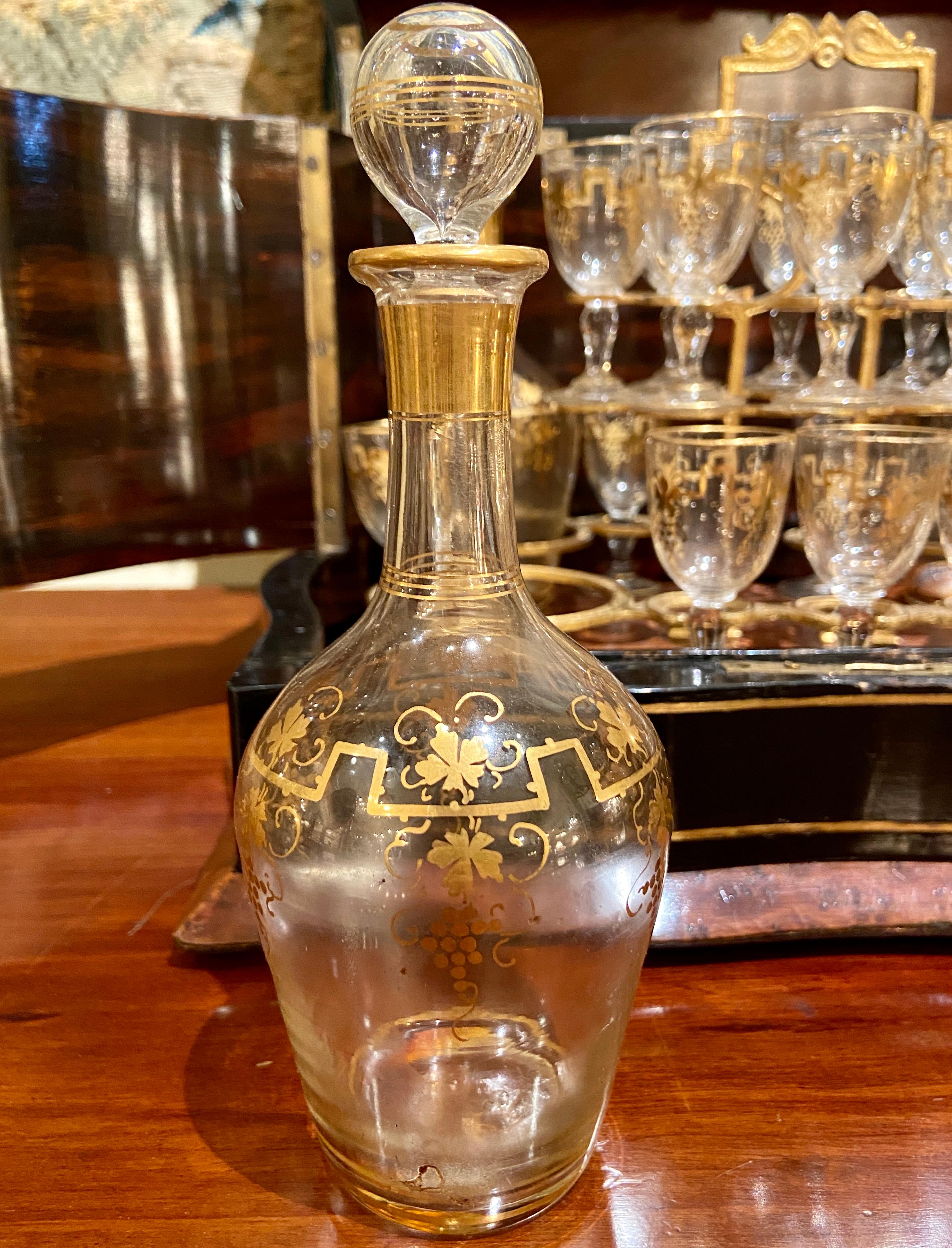 Antique French Inlaid Brass, Tortoise, and Mother of Pearl Cave À Liqueur For Sale 5