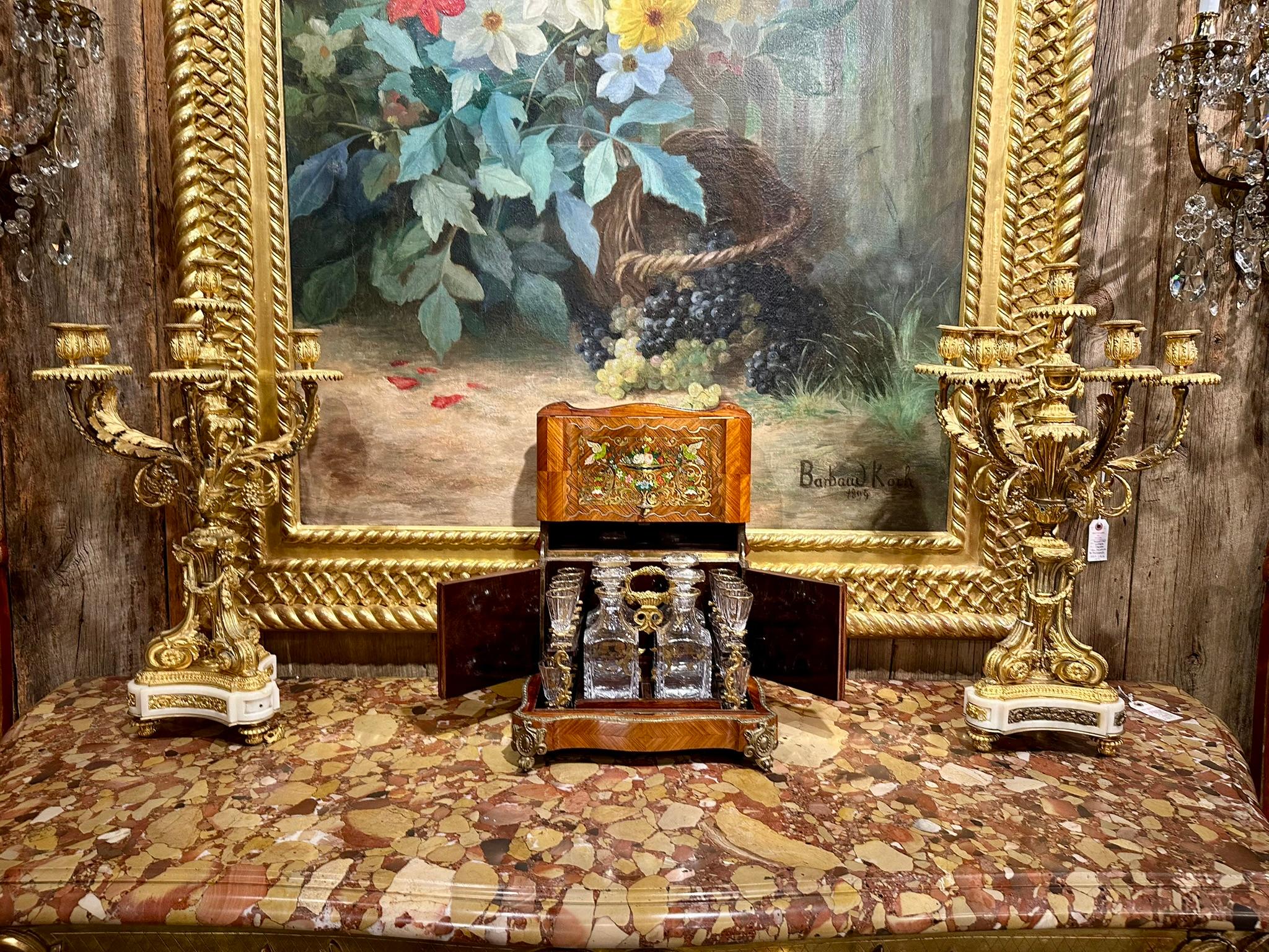 Antique French Cave à Liqueur en marquetería de Kingswood, bronce dorado y cristal, Ca. 1885 en venta 7