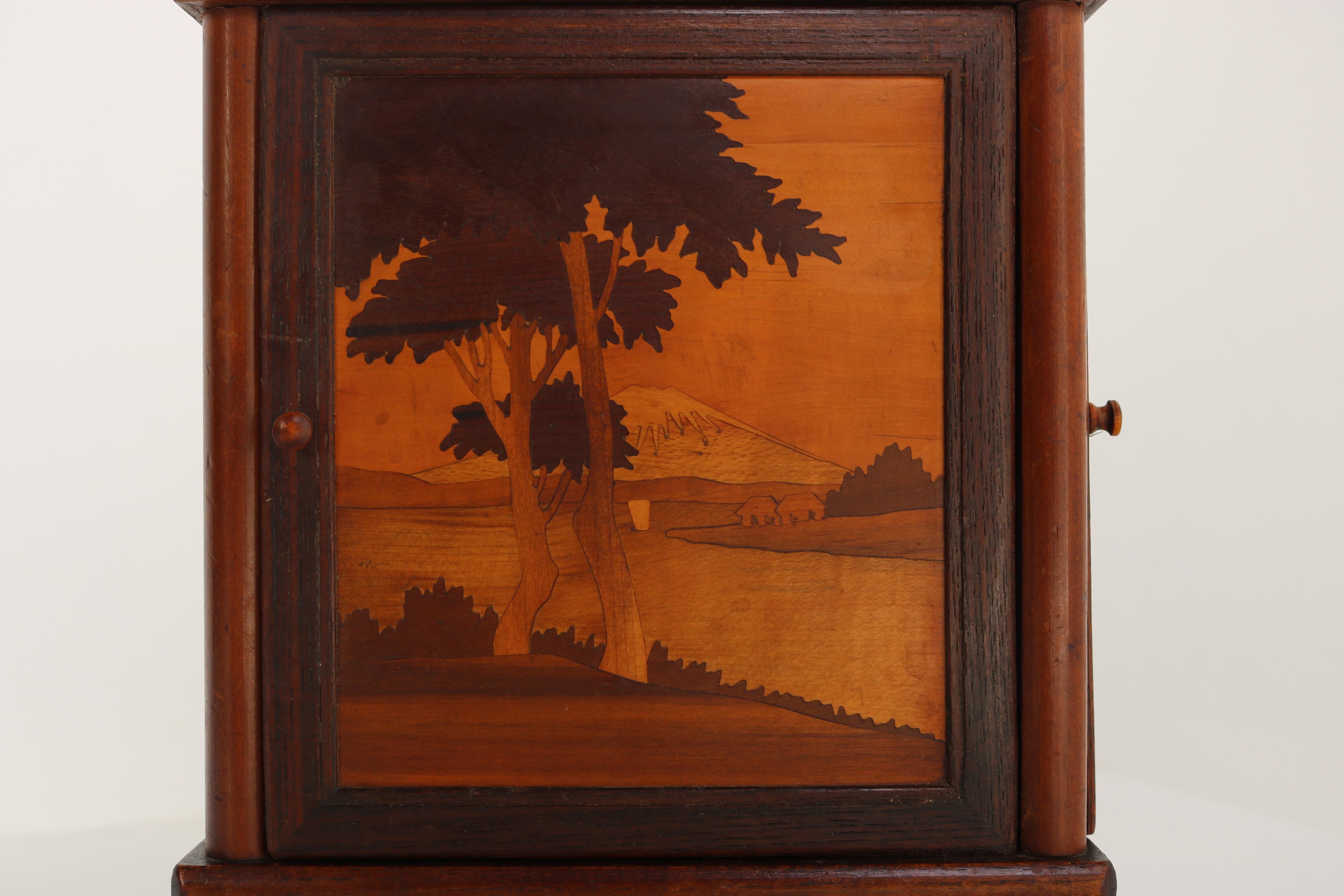 Antique French Caja de Marquetería para Cigarros 1900 Armario para Cigarros Decoración de Escritorio Tallado a mano en venta