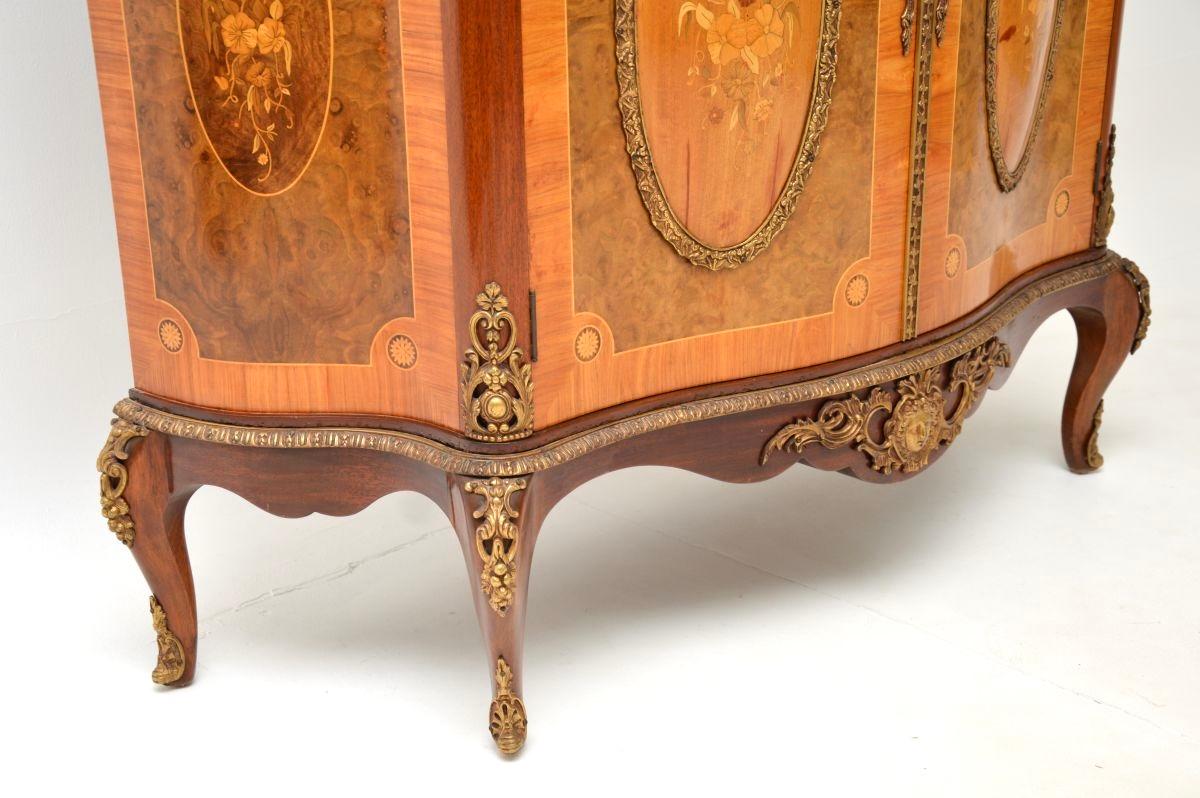 Antique French Inlaid Marquetry Marble Top Cabinet en venta 5