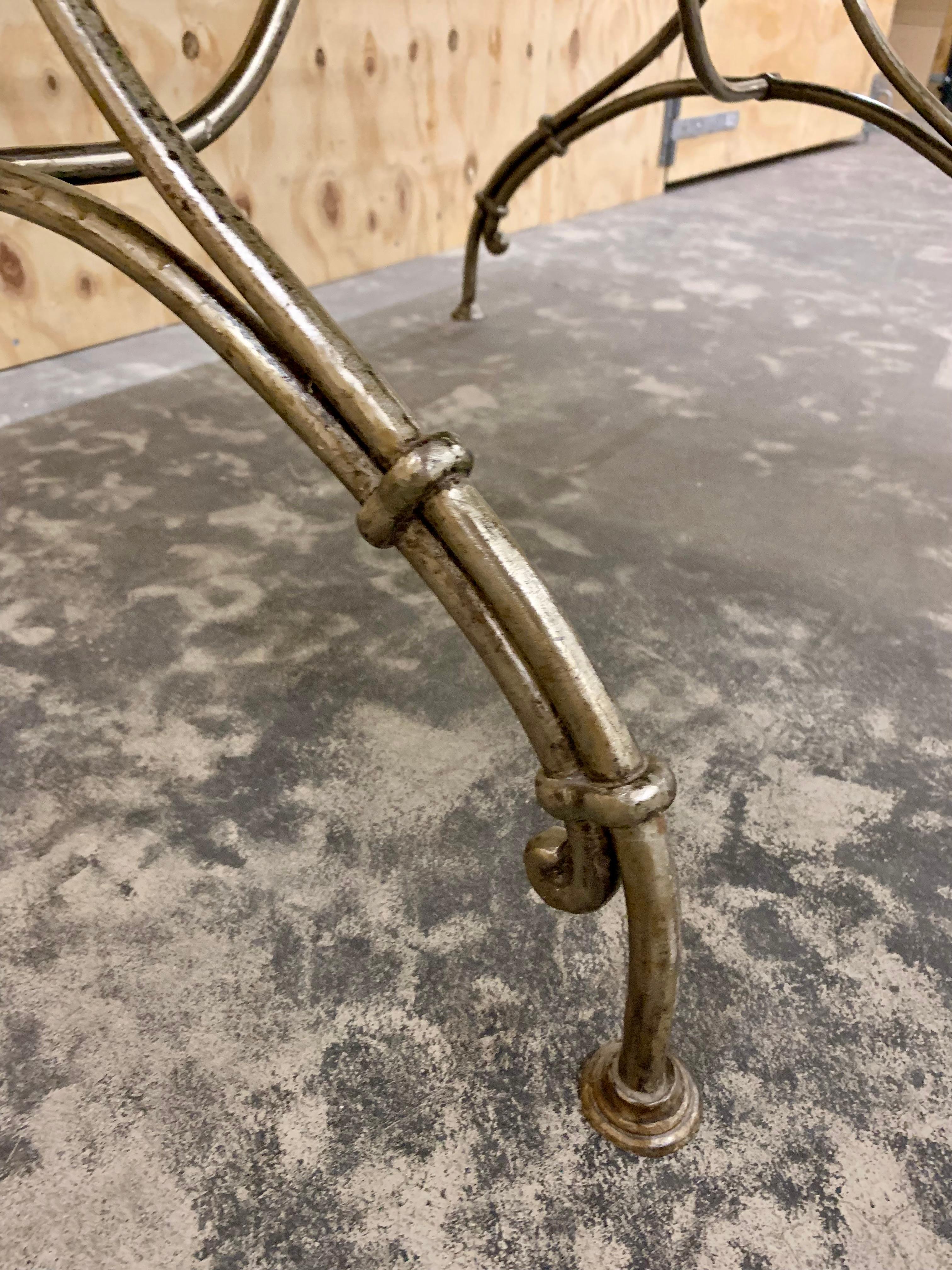 Ancienne table de salle à manger en fer français en vente 2