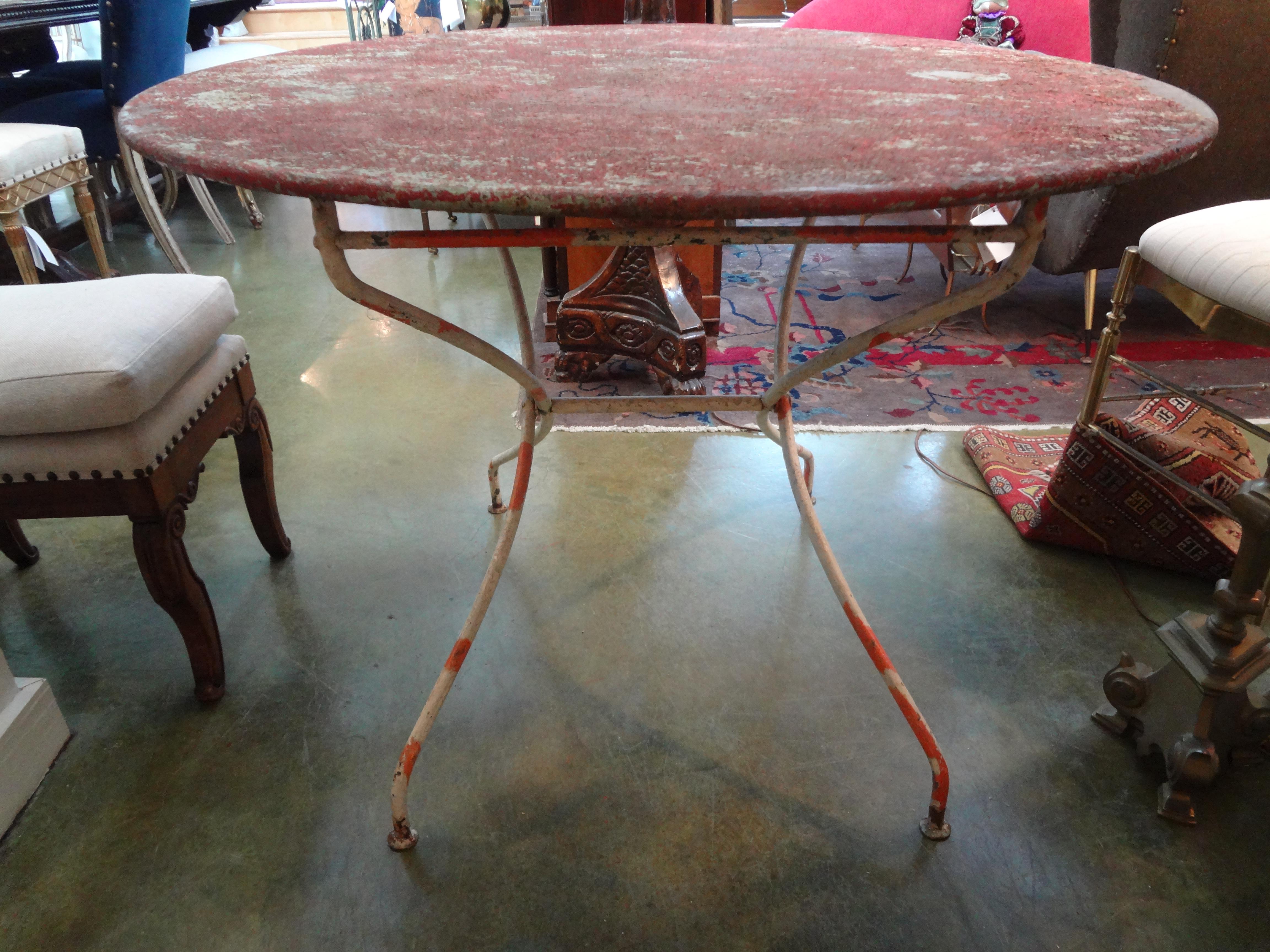 Antique French Iron Folding Garden Table with Original Paint In Good Condition In Houston, TX