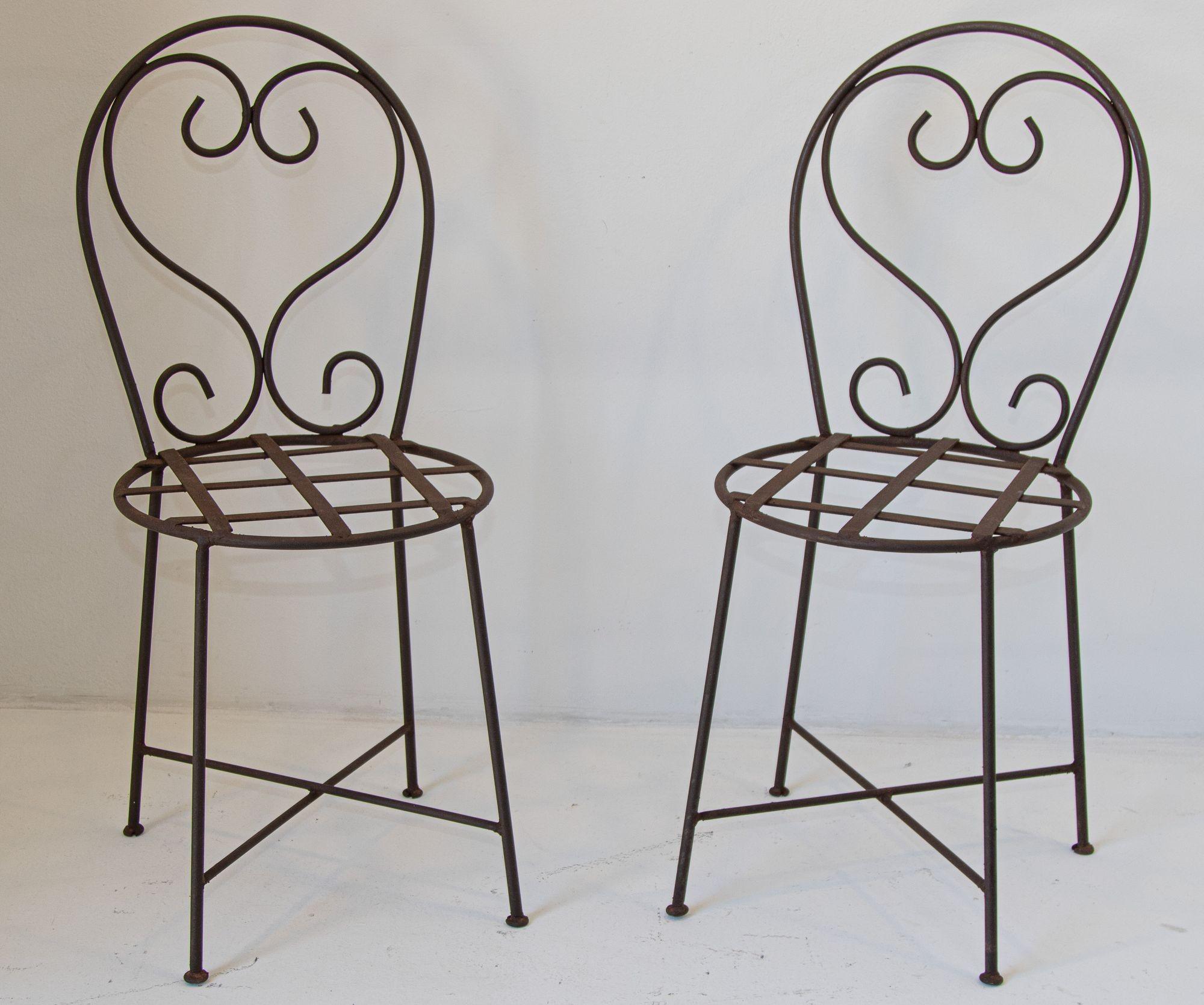 Antique French Iron Forged Outdoor Bistro Chairs a Pair For Sale 3