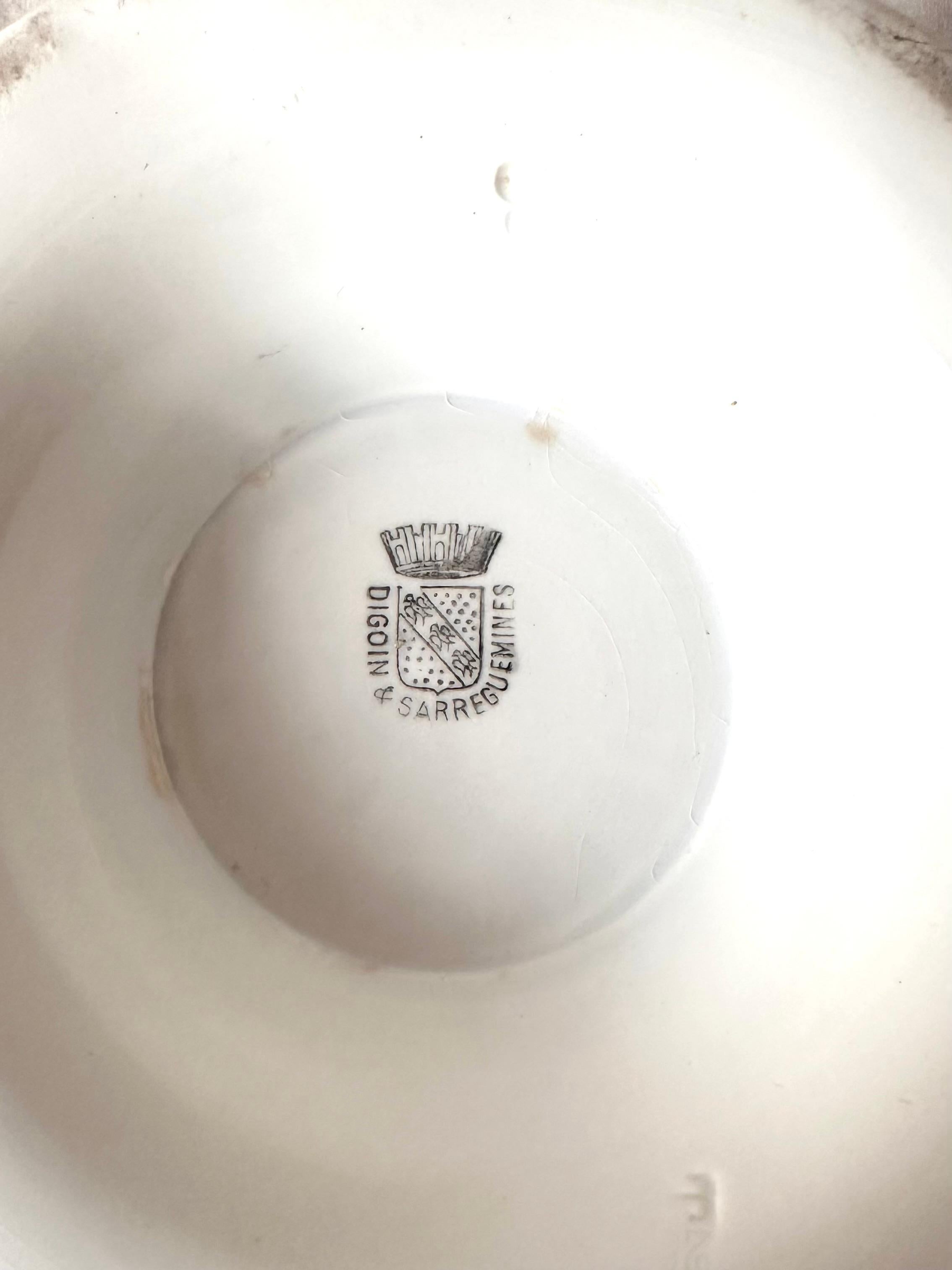 Antique French Sarreguemines & Sarreguemines Große Suppenterrine aus Eisenstein, Ende 19. im Angebot 2