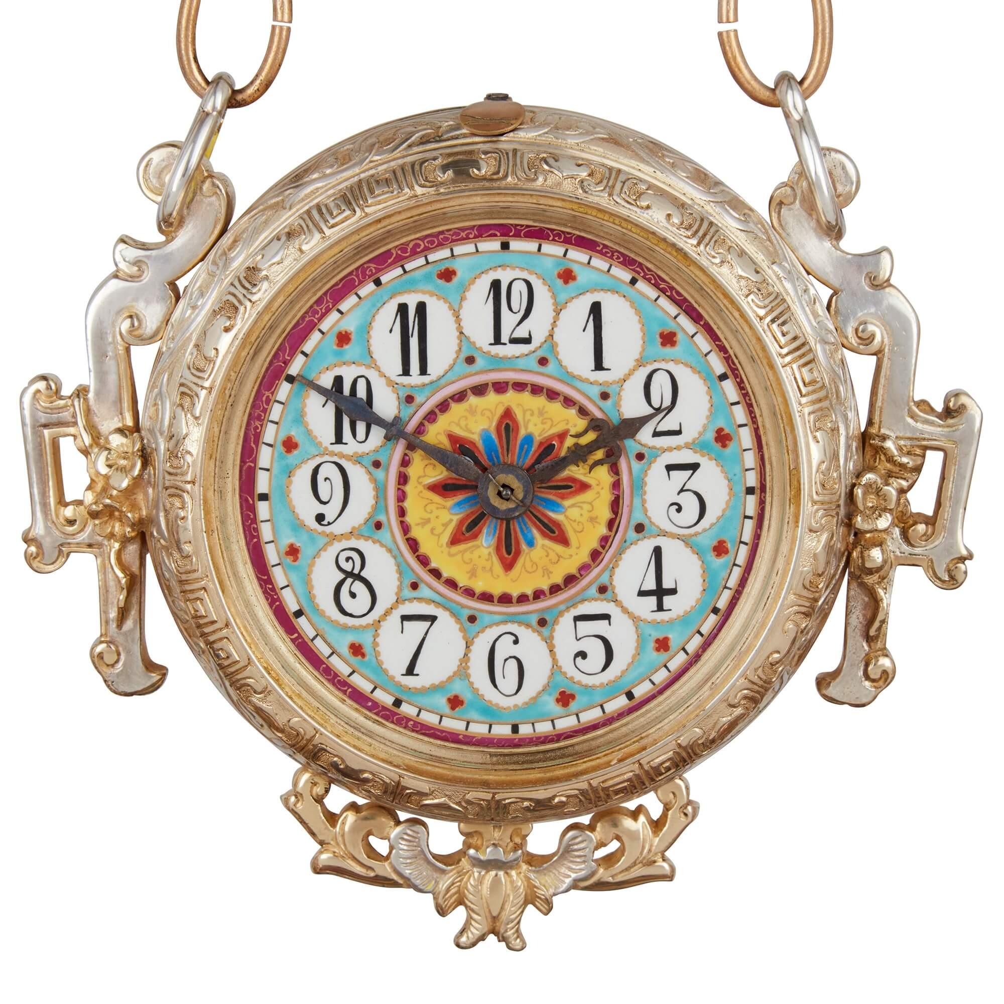 Antikes dreiteiliges französisches Uhren-Set aus versilberter Bronze und Porzellan, Japonisme (Französisch) im Angebot