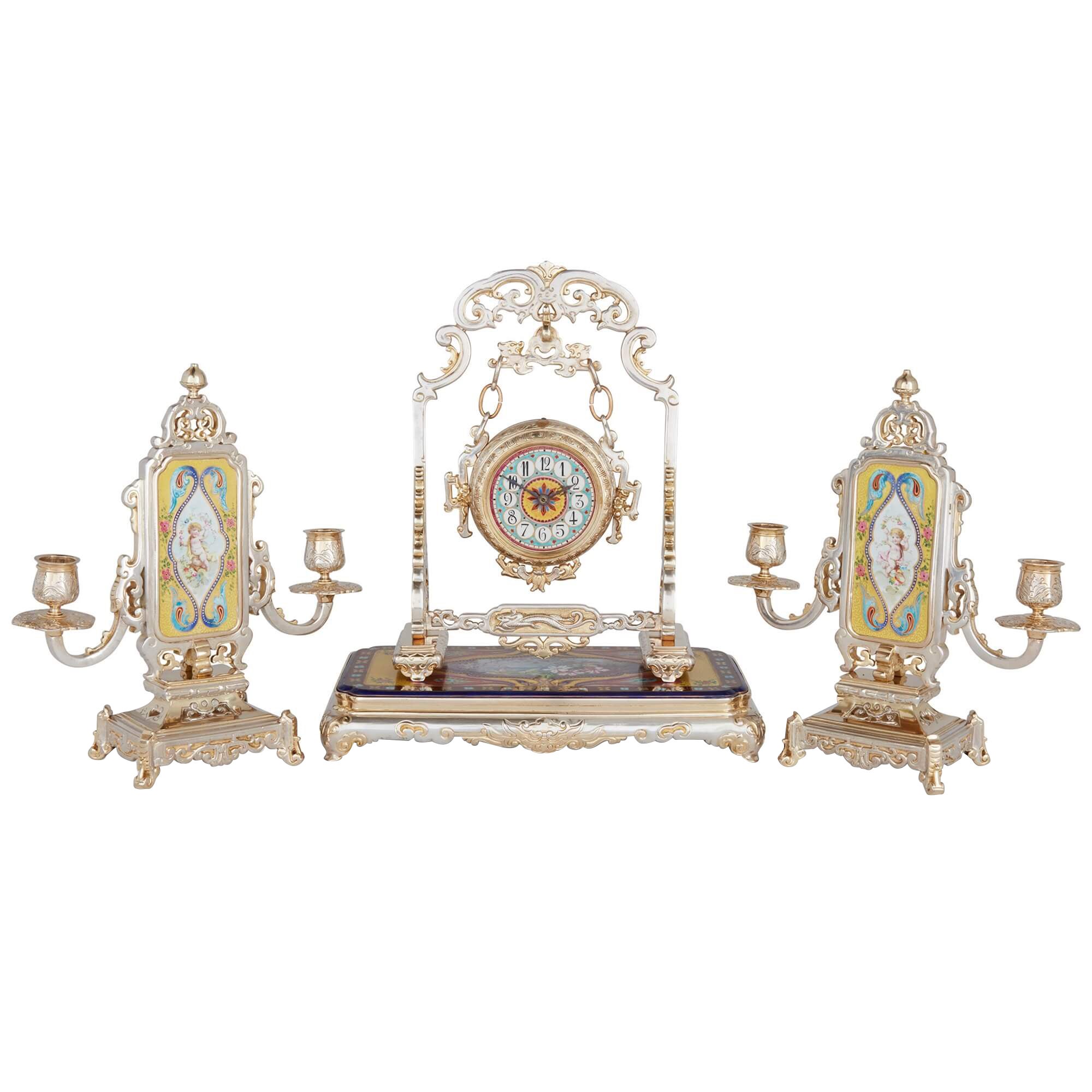 Antikes dreiteiliges französisches Uhren-Set aus versilberter Bronze und Porzellan, Japonisme im Angebot