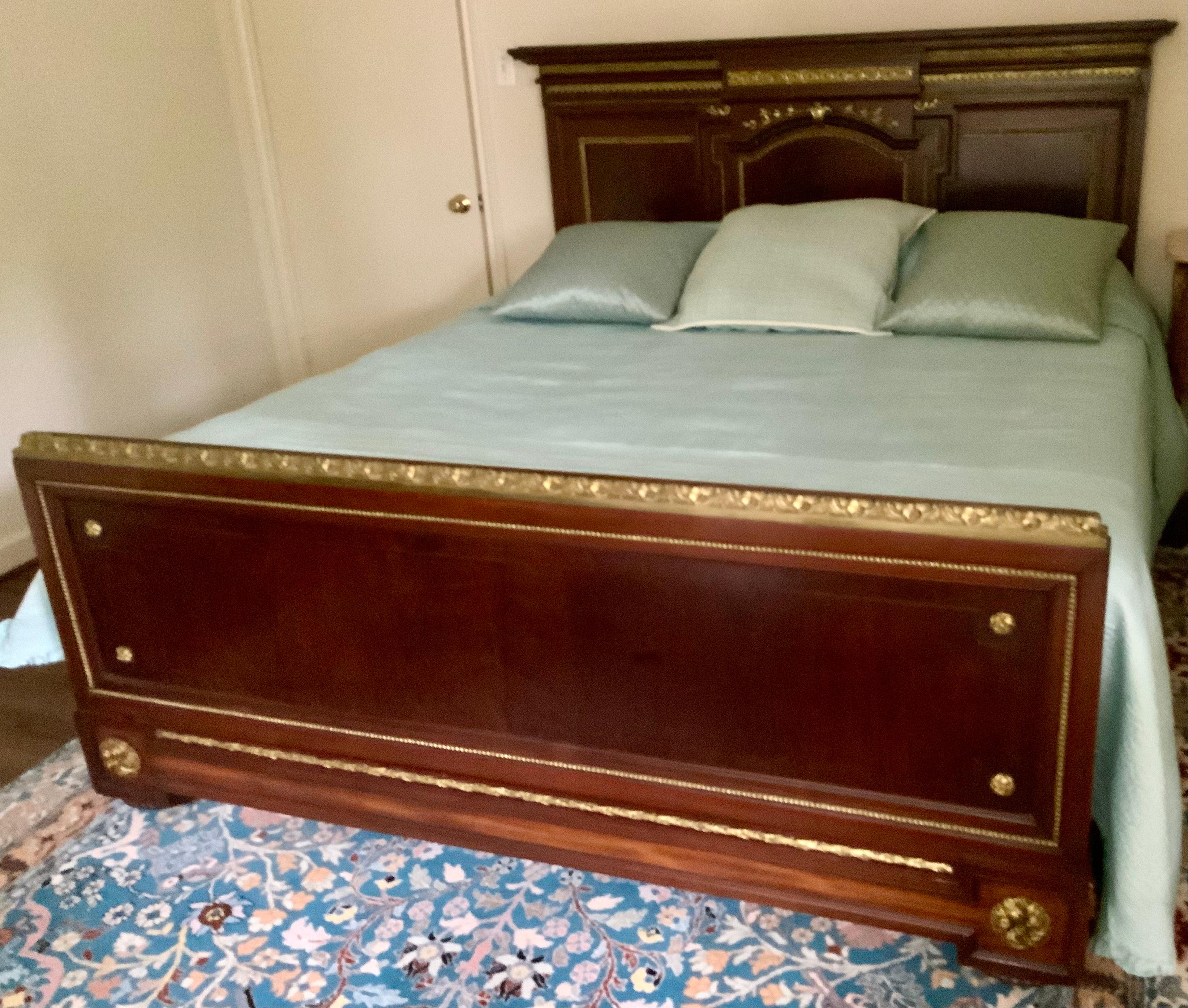 Antique French Kingsize bed, mahogany with gilt bronze accent In Good Condition For Sale In Houston, TX