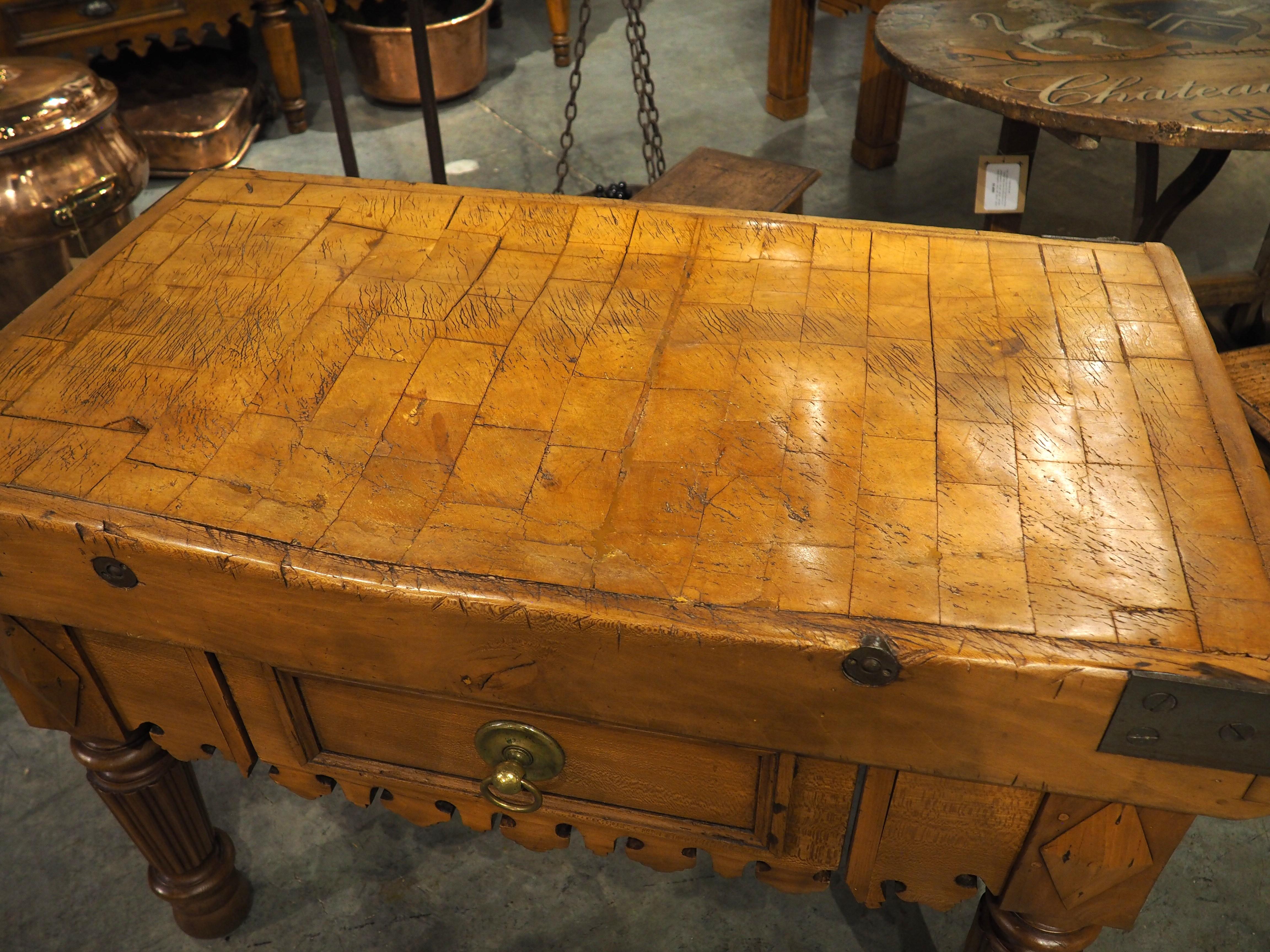 Métal Antique French Kitchen Butcher Block Table with Drawer, Circa 1880 en vente