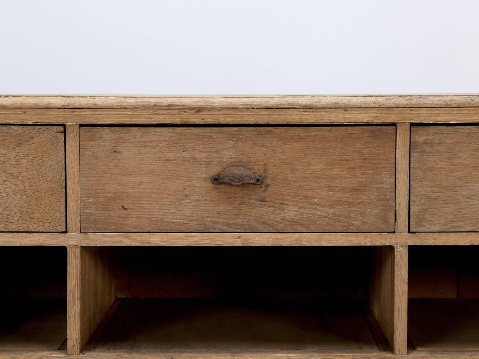 Antique French Kitchen Island Made in White Oak In Good Condition In Chicago, IL