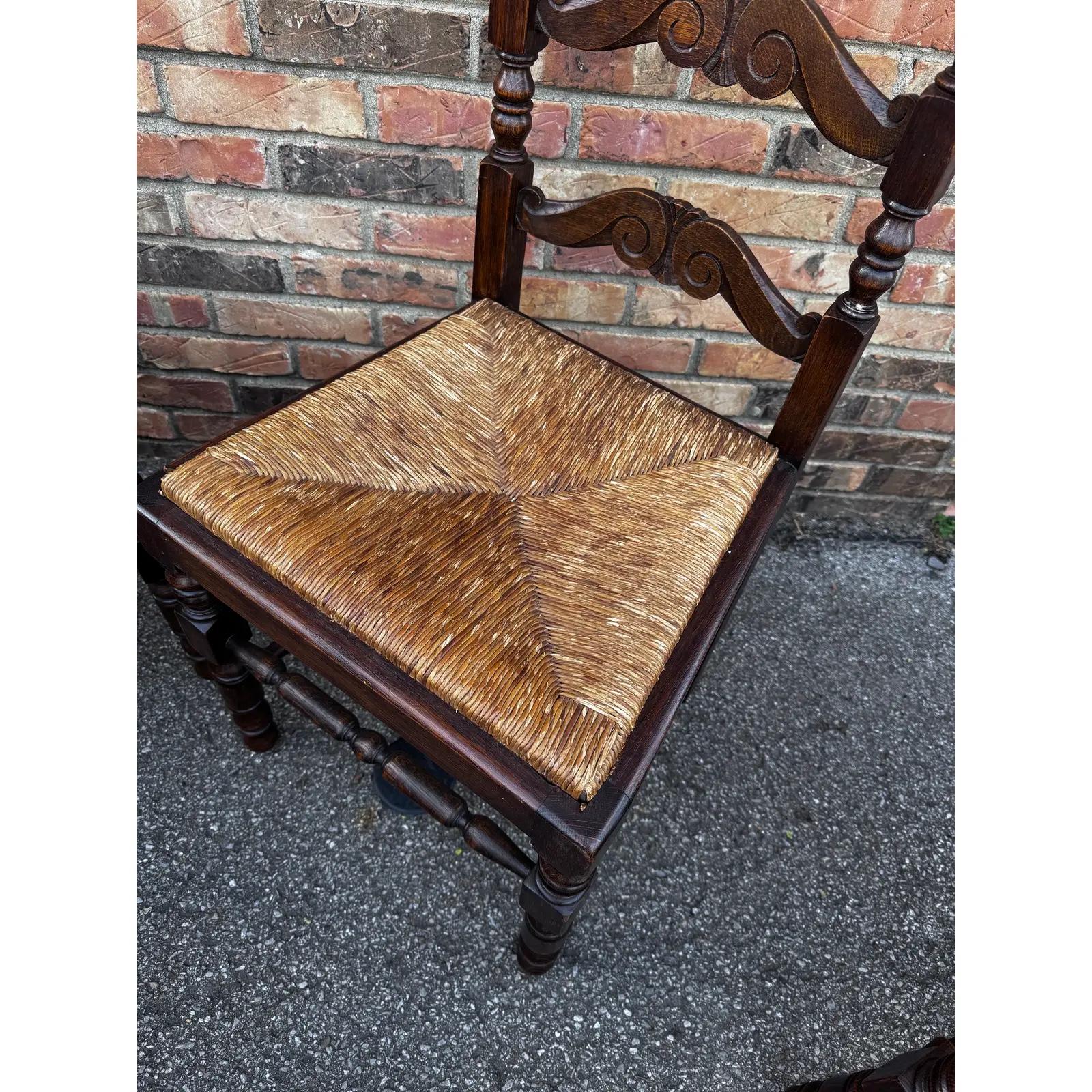 Inizio XX secolo Antique French Ladder Back Chairs in vendita
