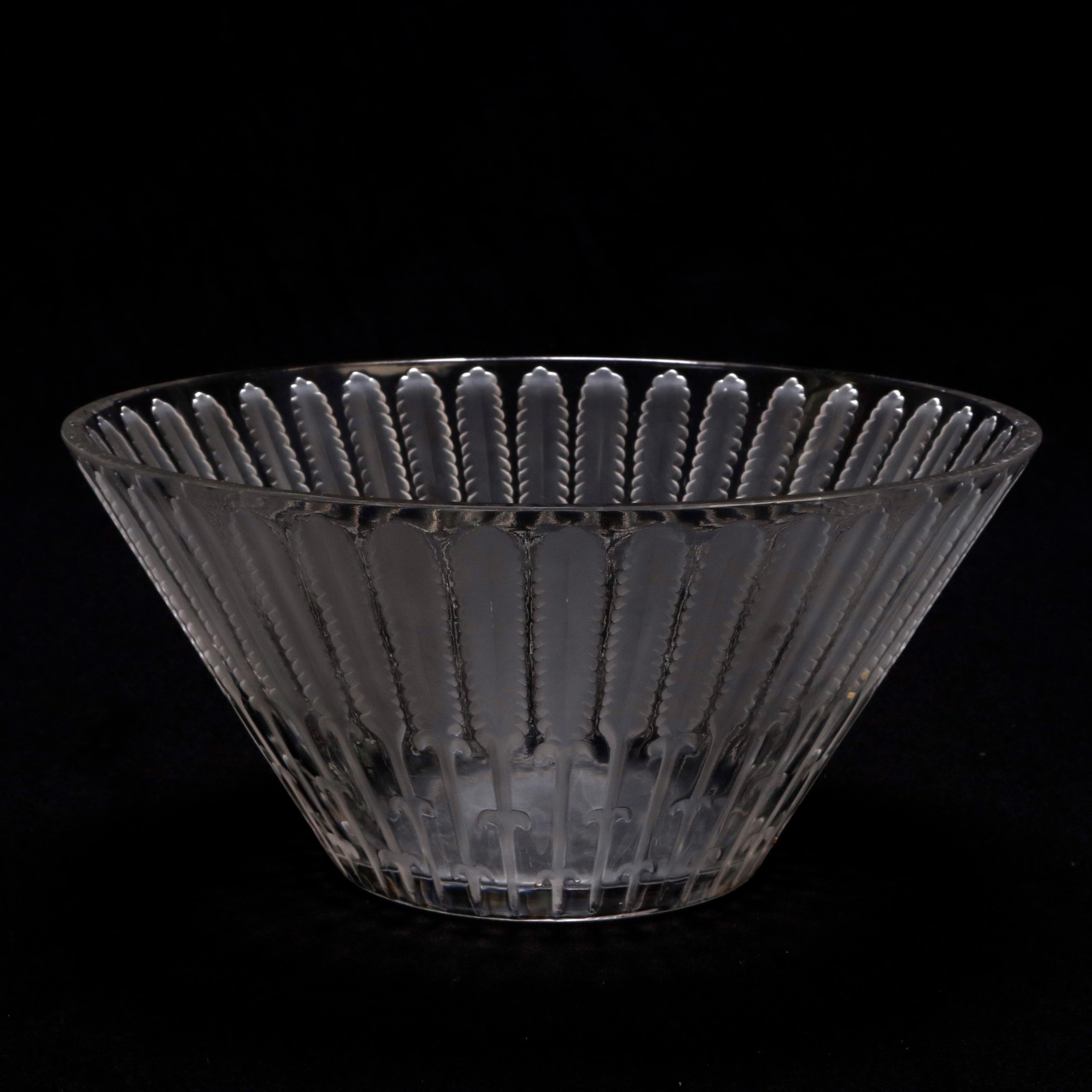 Antique French Lalique Crystal Center Bowl, circa 1920 In Good Condition In Big Flats, NY
