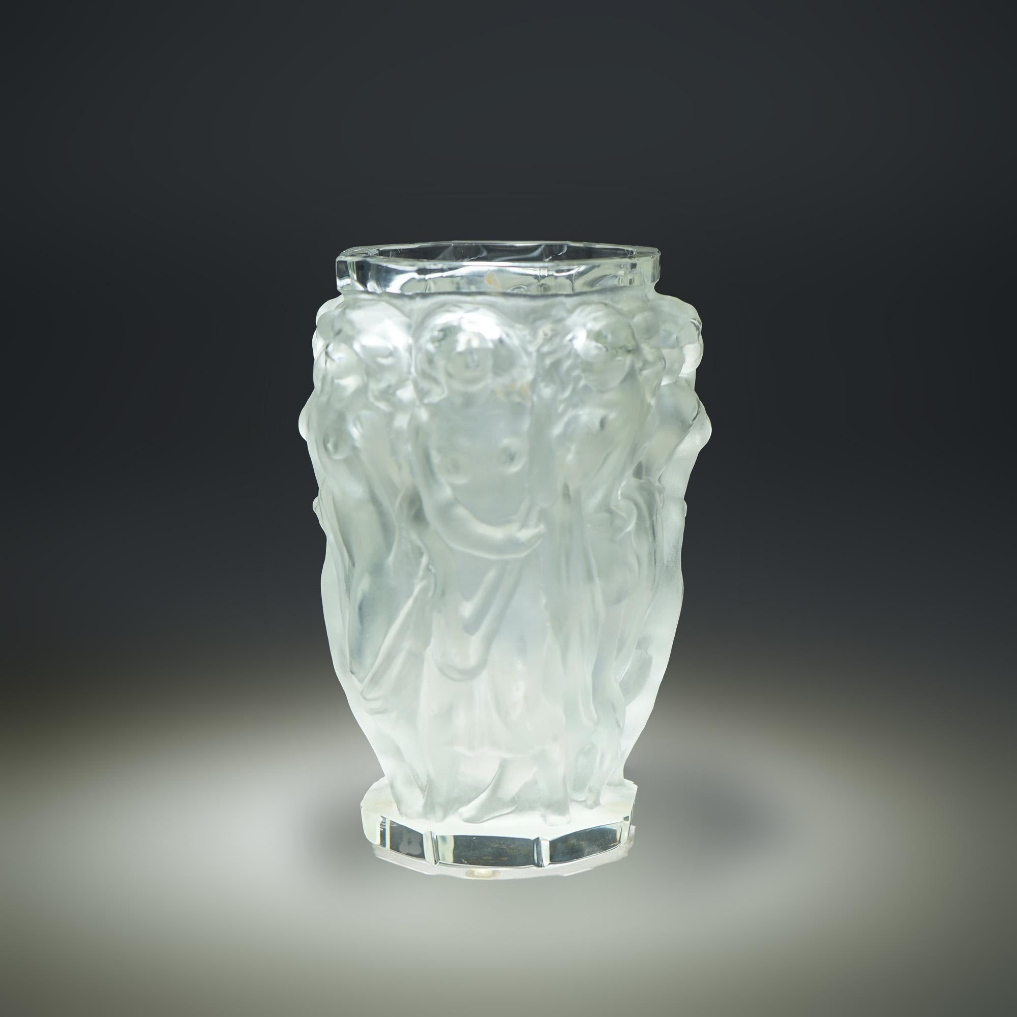 Antique French Lalique School Molded Nude Figural Art Deco Glass Vase c1920 In Good Condition In Big Flats, NY
