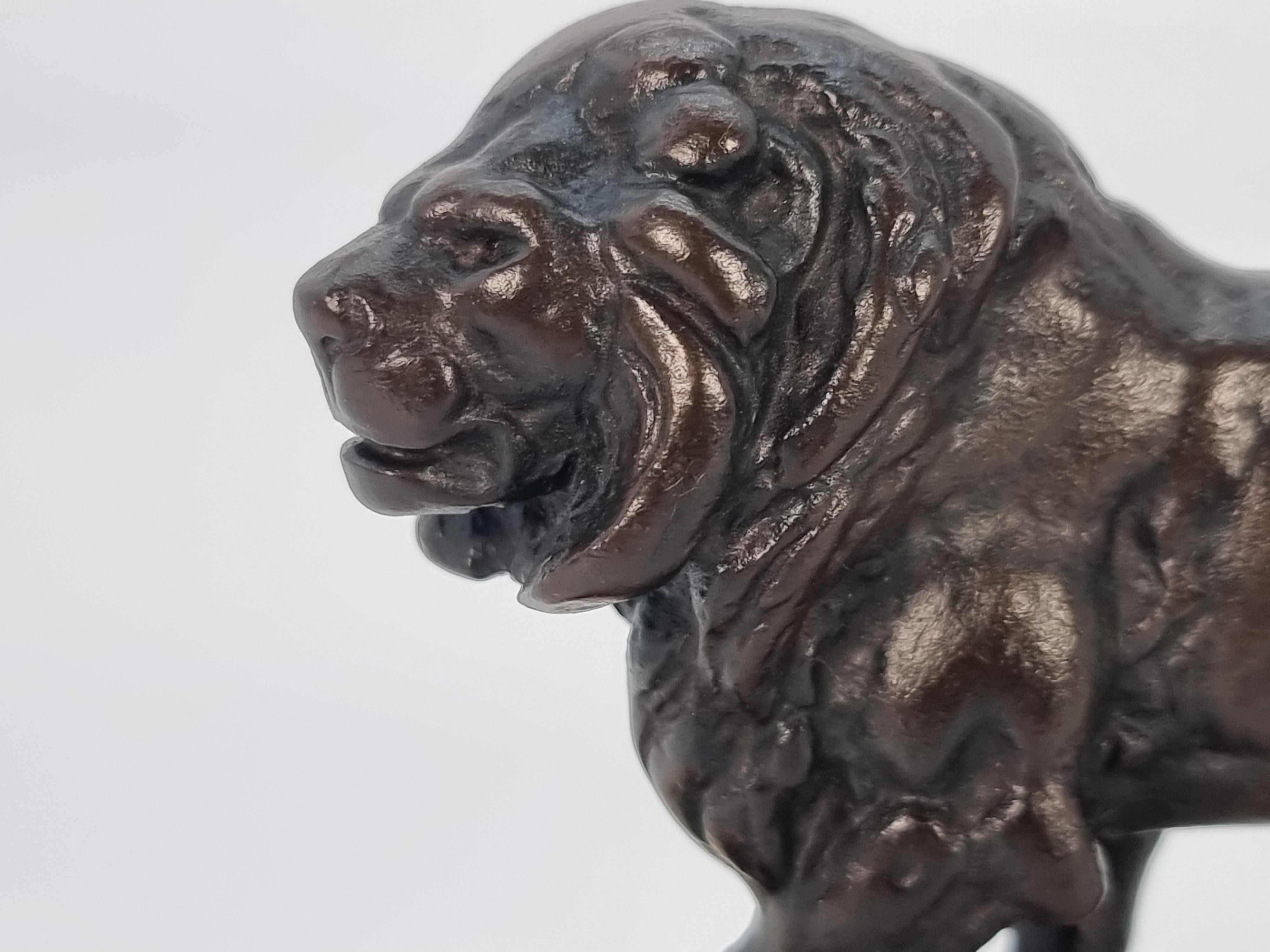 Antique French late 19th century bronze study of a prowling lion circa 1900 For Sale 9