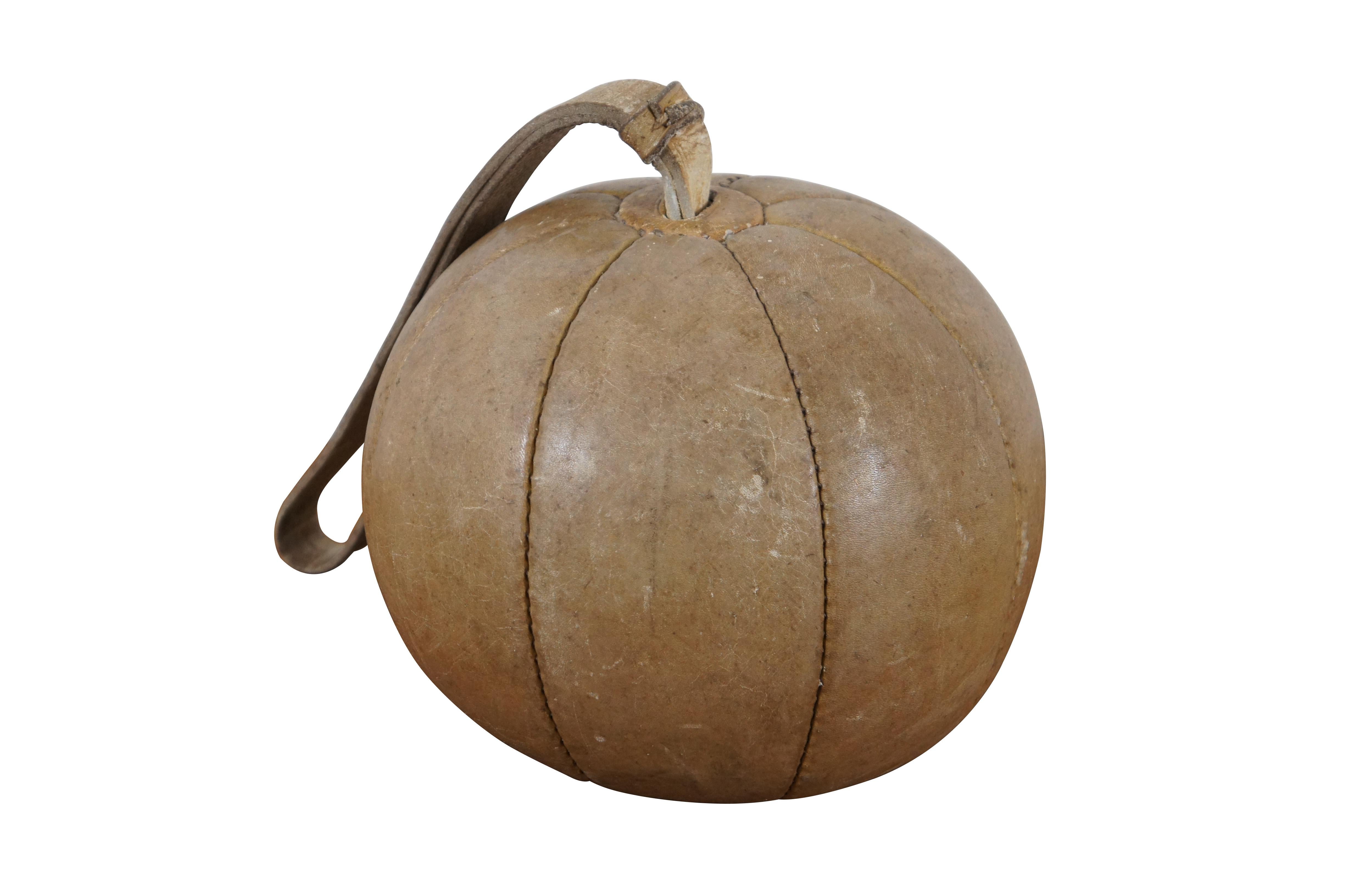 Antique French eight panel leather boxing speed bag / sports medicine exercise ball. 

Dimensions:
8