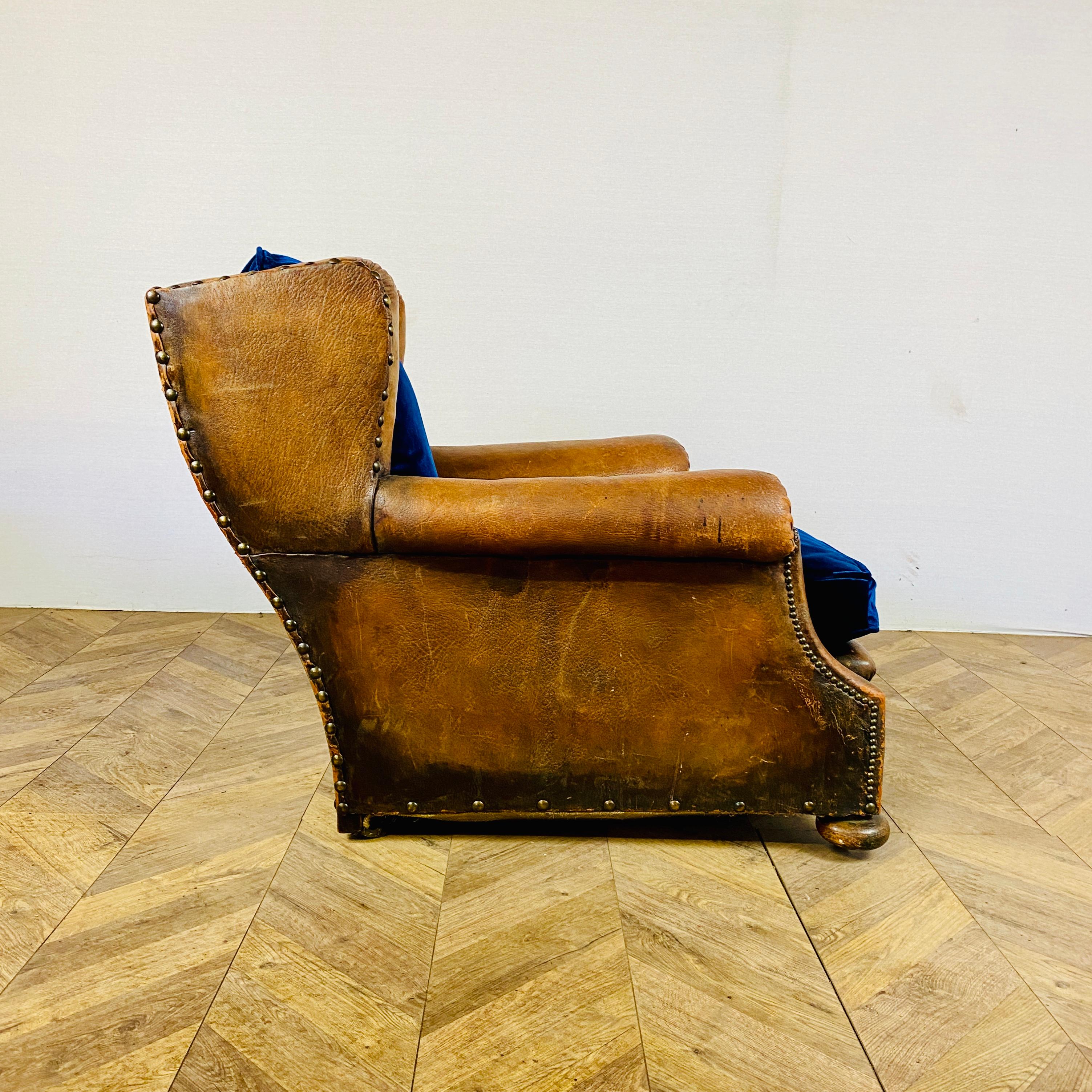 Antique French Leather Club Armchair on Castors, circa 1900s In Good Condition In Ely, GB