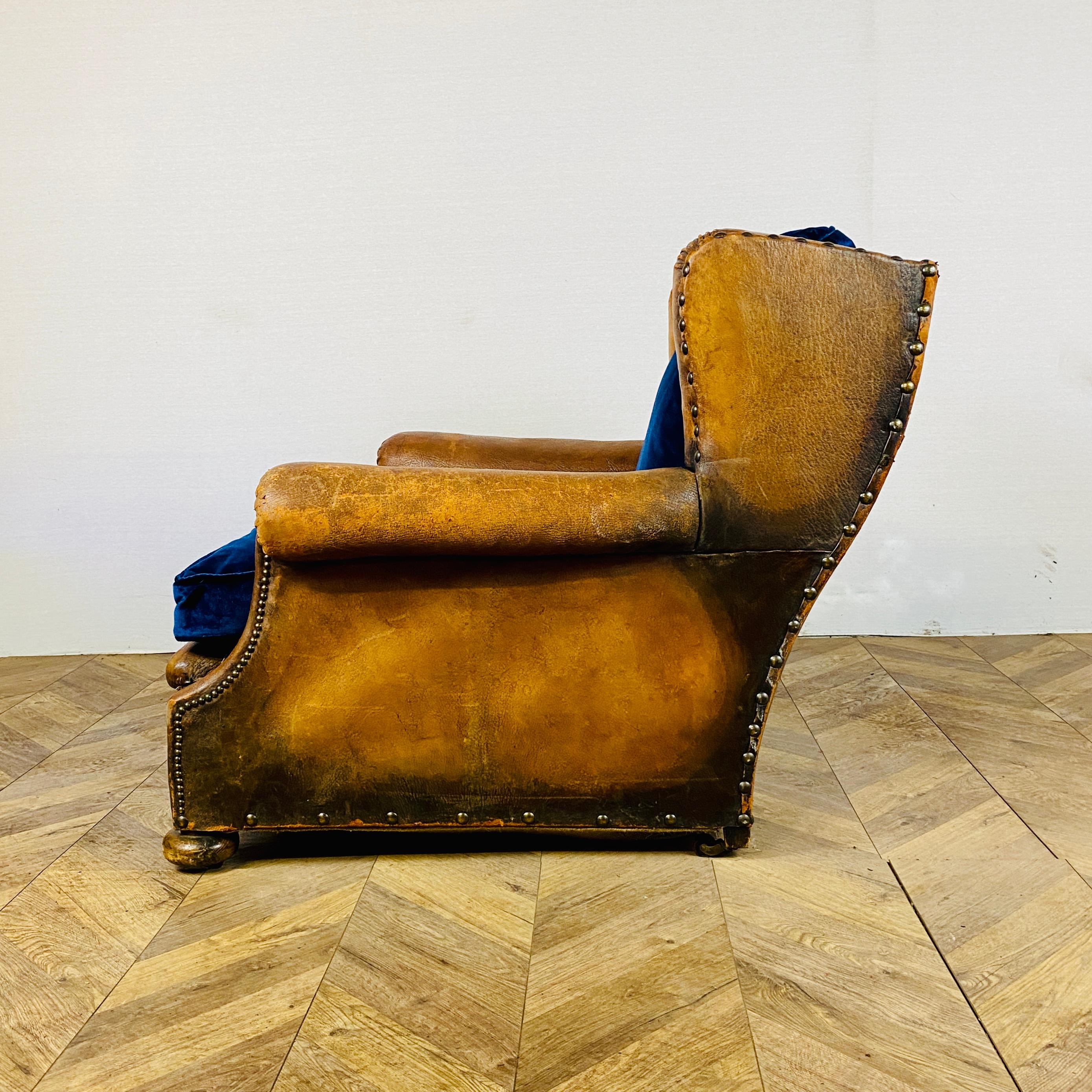 Antique French Leather Club Armchair on Castors, circa 1900s 2