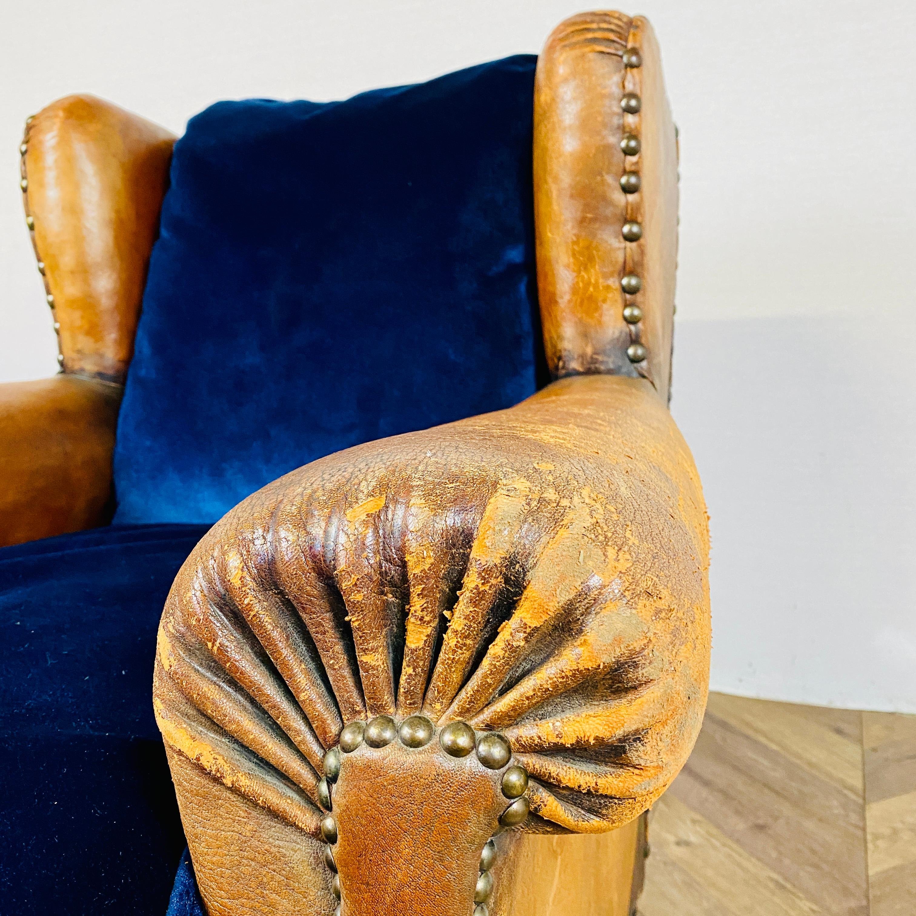 Antique French Leather Club Armchair on Castors, circa 1900s 4