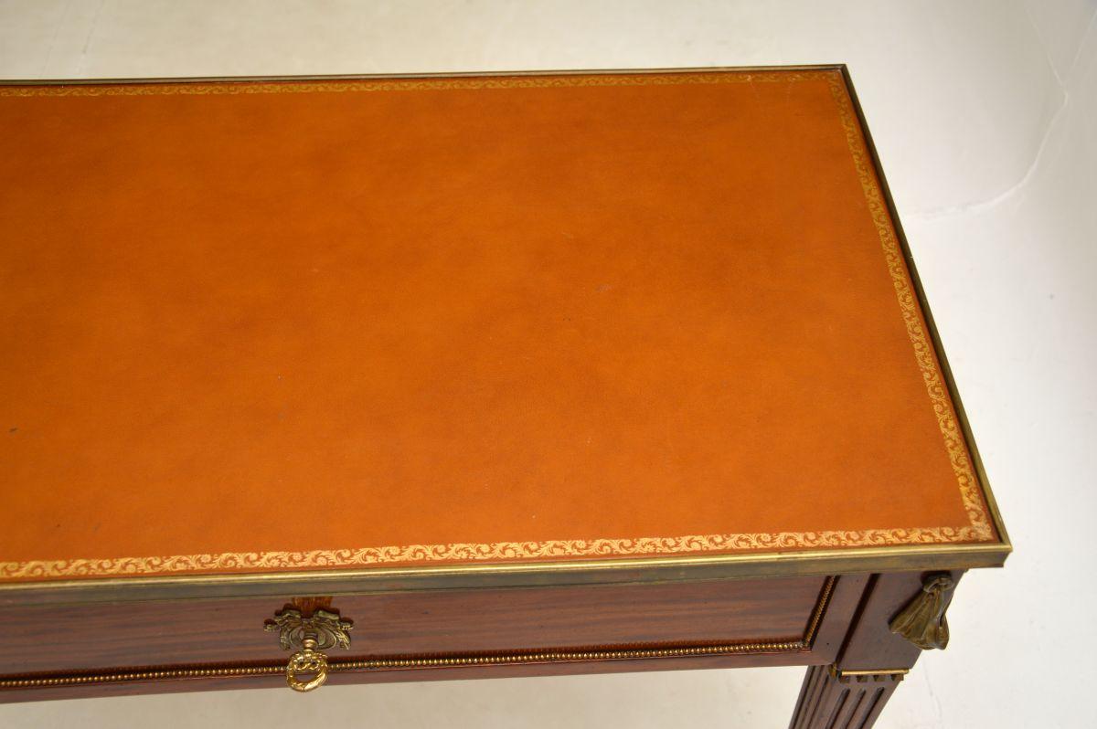 Escritorio / Mesa de Escribir Antique French Leather Top Cuero
