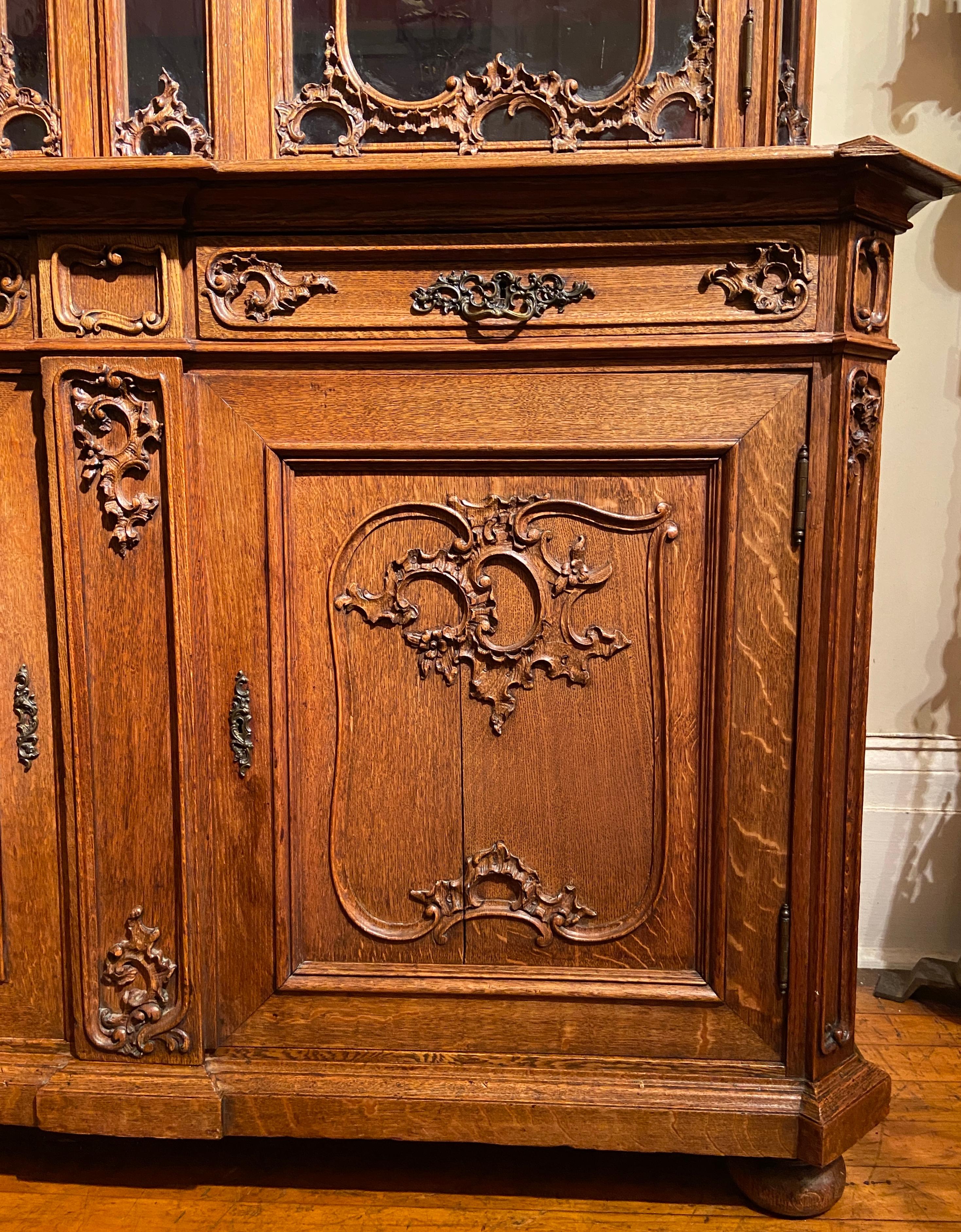 Antique French Liégeoise Carved Cabinet with Glass Front Doors, Circa 1860-1880 For Sale 5