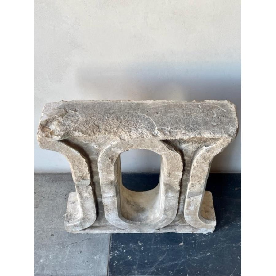 Antique French Limestone Balcony Balusters In Fair Condition For Sale In Scottsdale, AZ