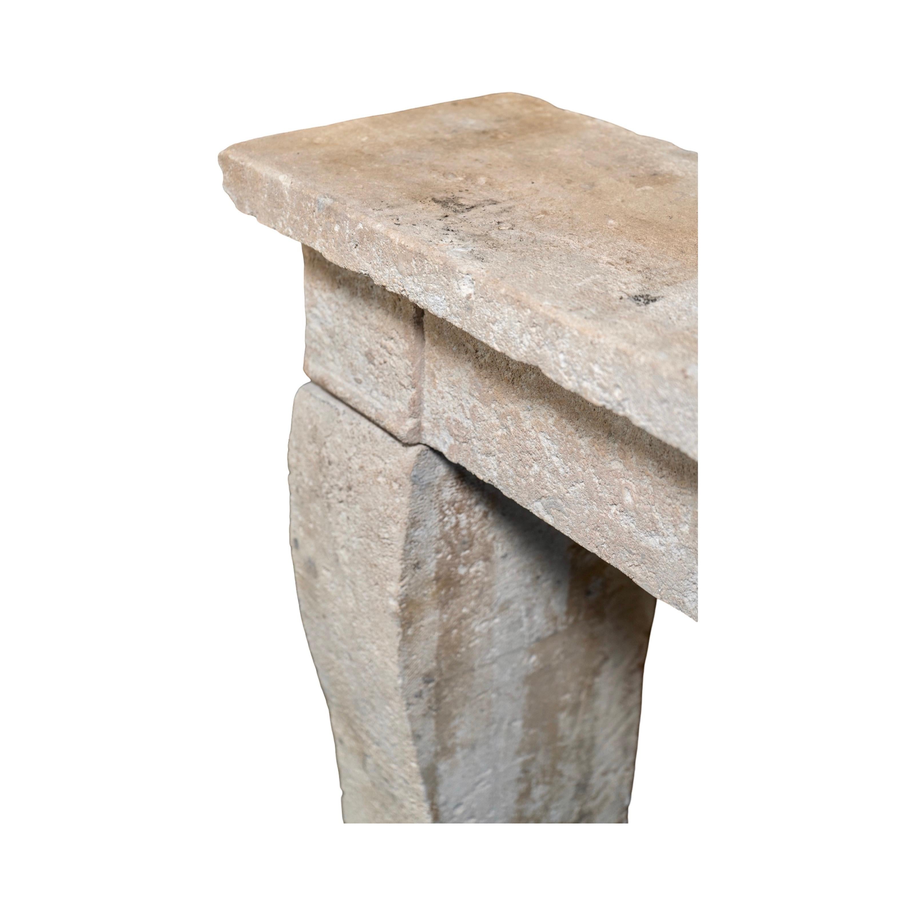 Antique French Calestone Farmhouse Mantel en venta 6