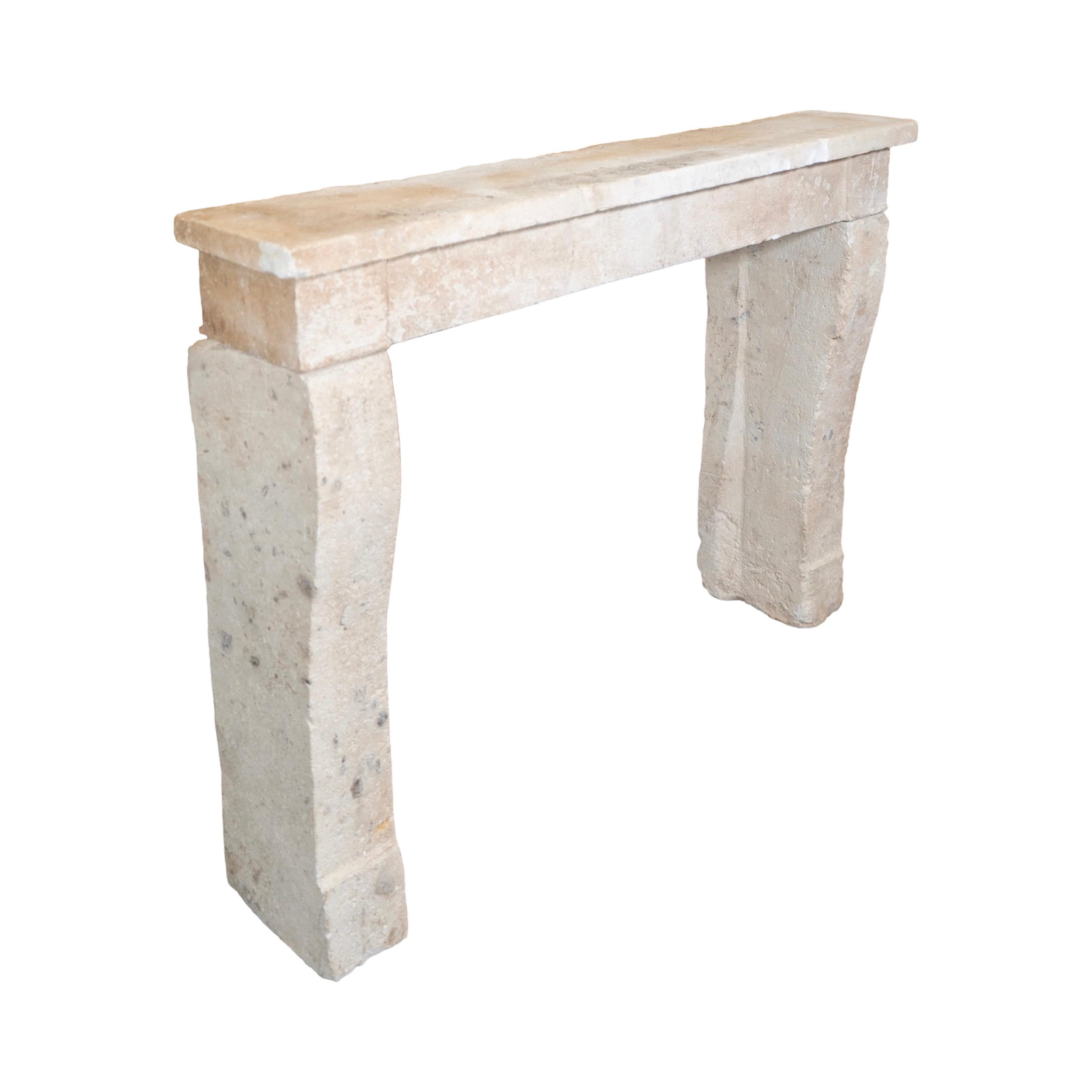 Antique French Calestone Farmhouse Mantel en venta 8