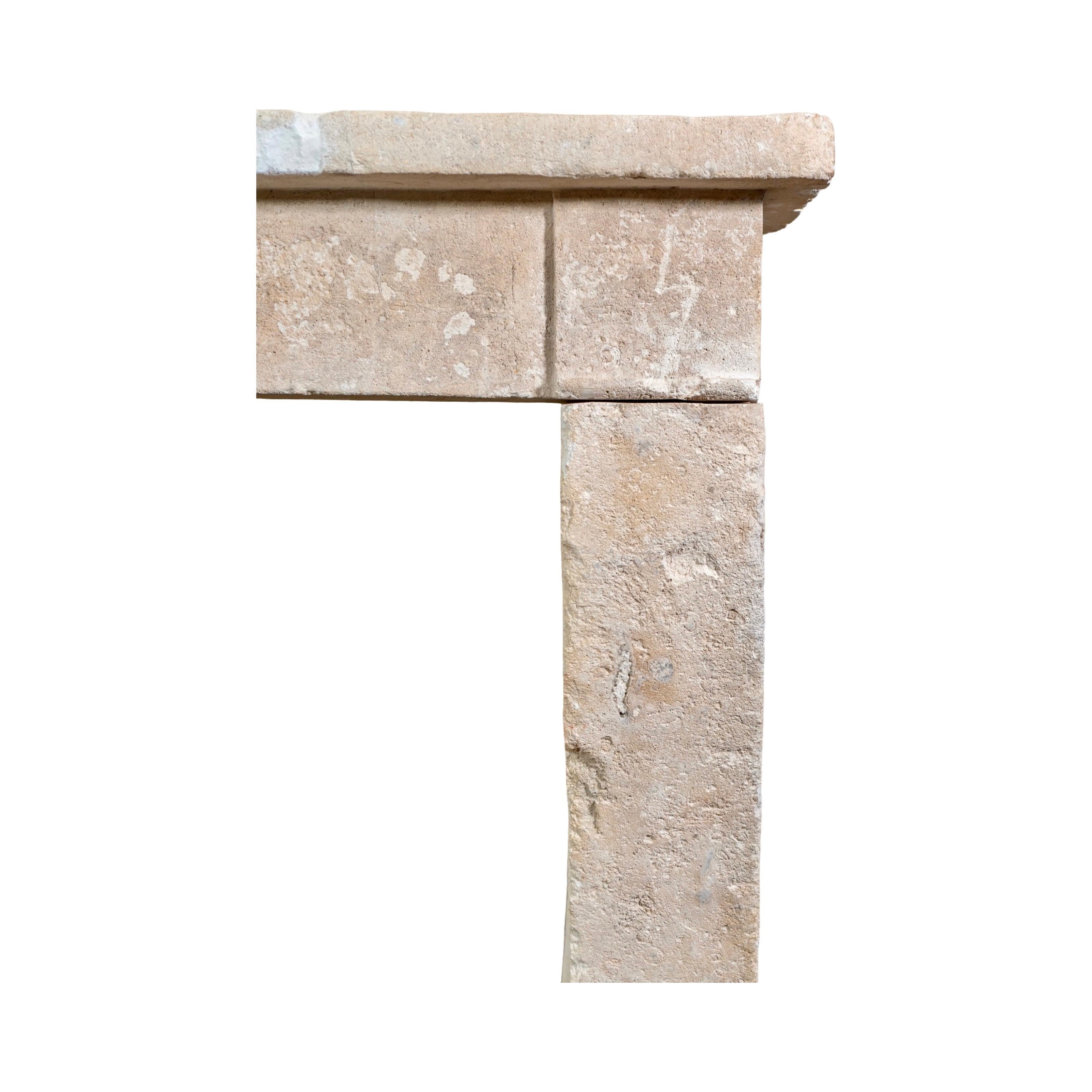 Antique French Calestone Farmhouse Mantel en venta 1