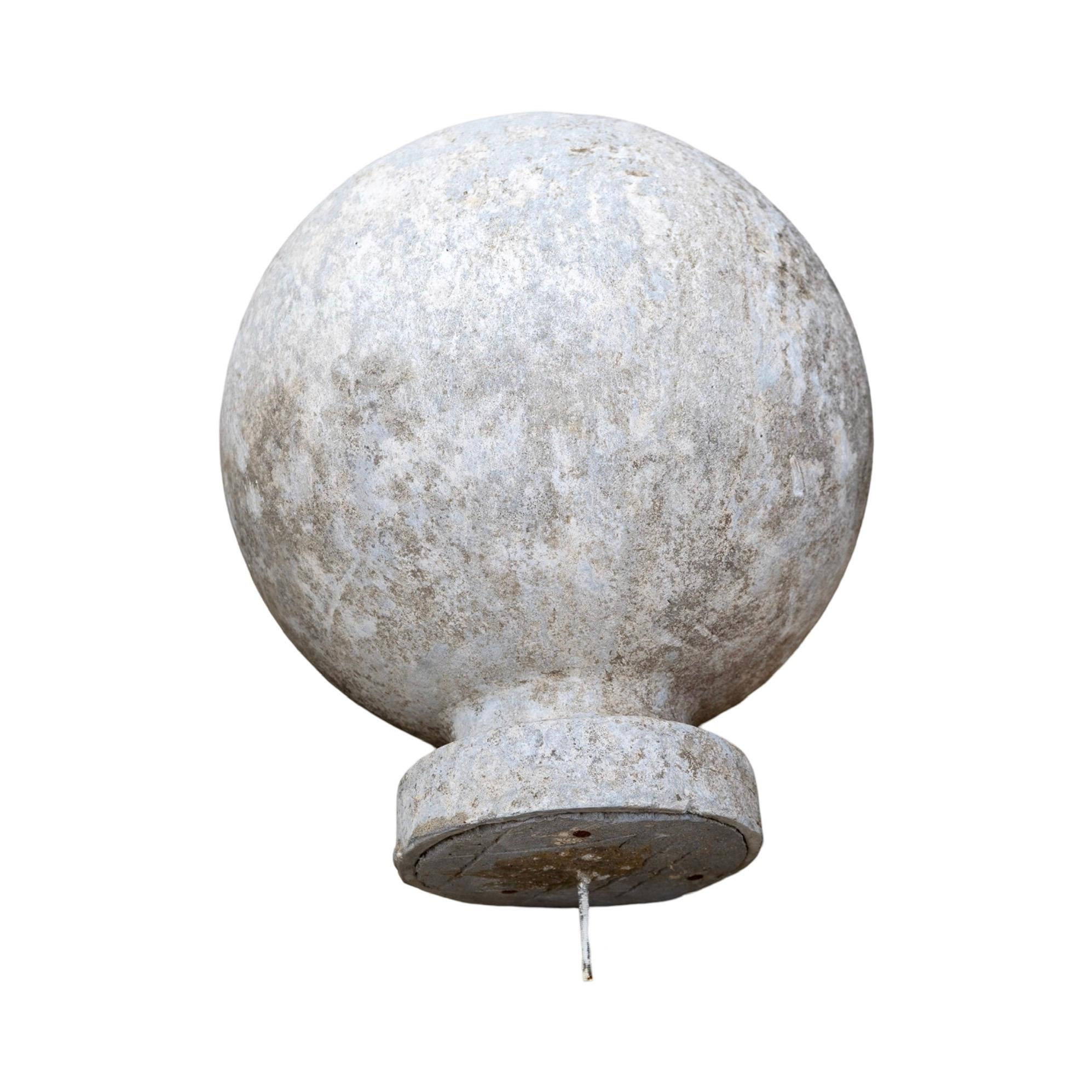Antique French Limestone Finial In Good Condition For Sale In Dallas, TX