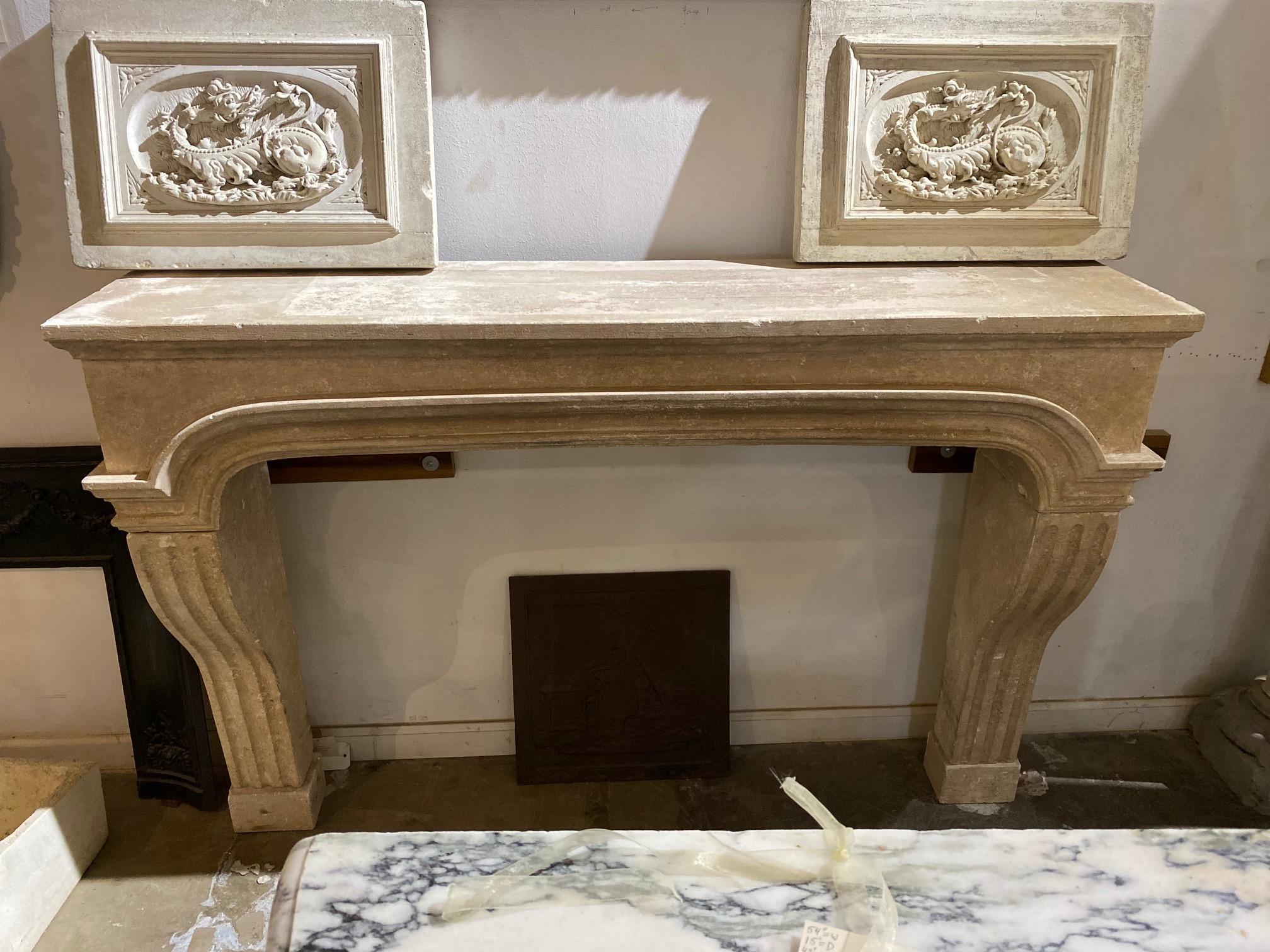 Antique French Limestone Fireplace In Good Condition In Dallas, TX