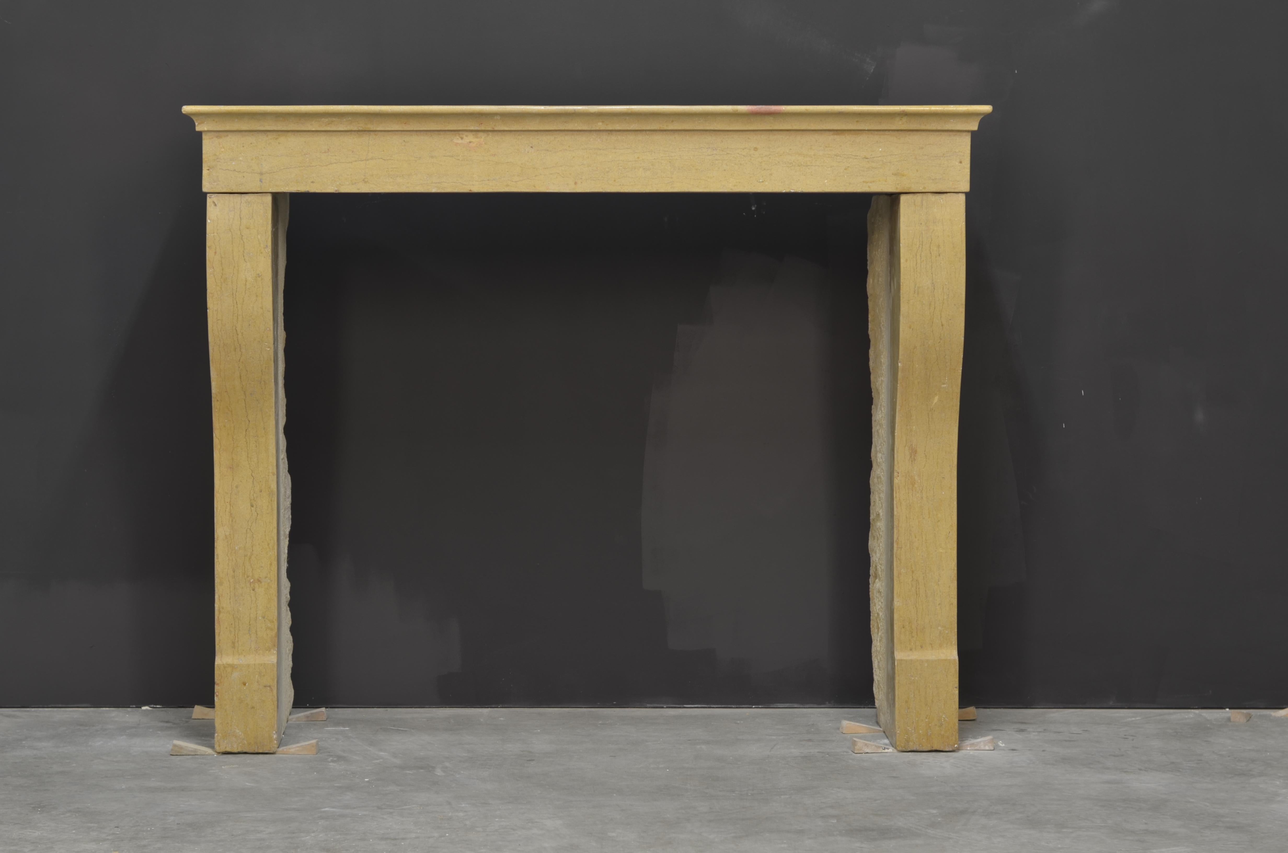 Nice French Campagnard style fireplace mantel in lovely limestone.
This gem comes from central France, burgundy area.
Its perfect size make it possible to install this mantel in almost any situation.
Overall nice condition and patina.

Ready to
