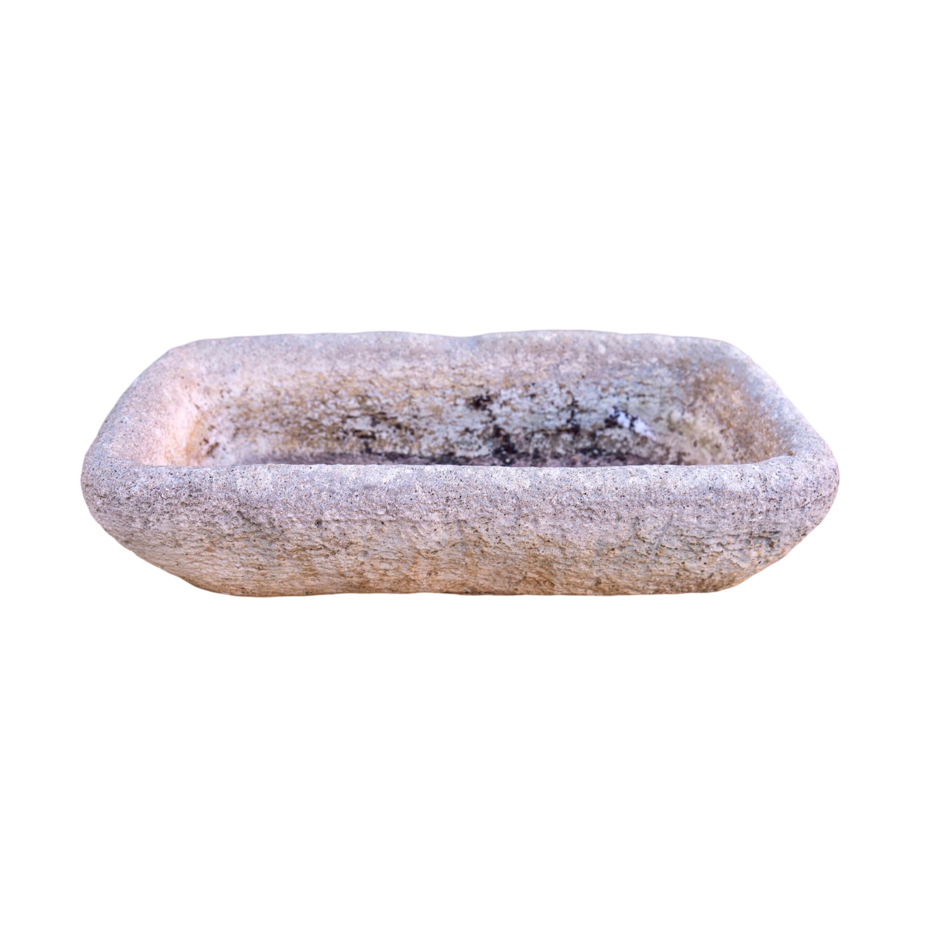 Fregadero Petite de Línea Baja de Piedra Caliza Antique French siglo XVIII y antes en venta