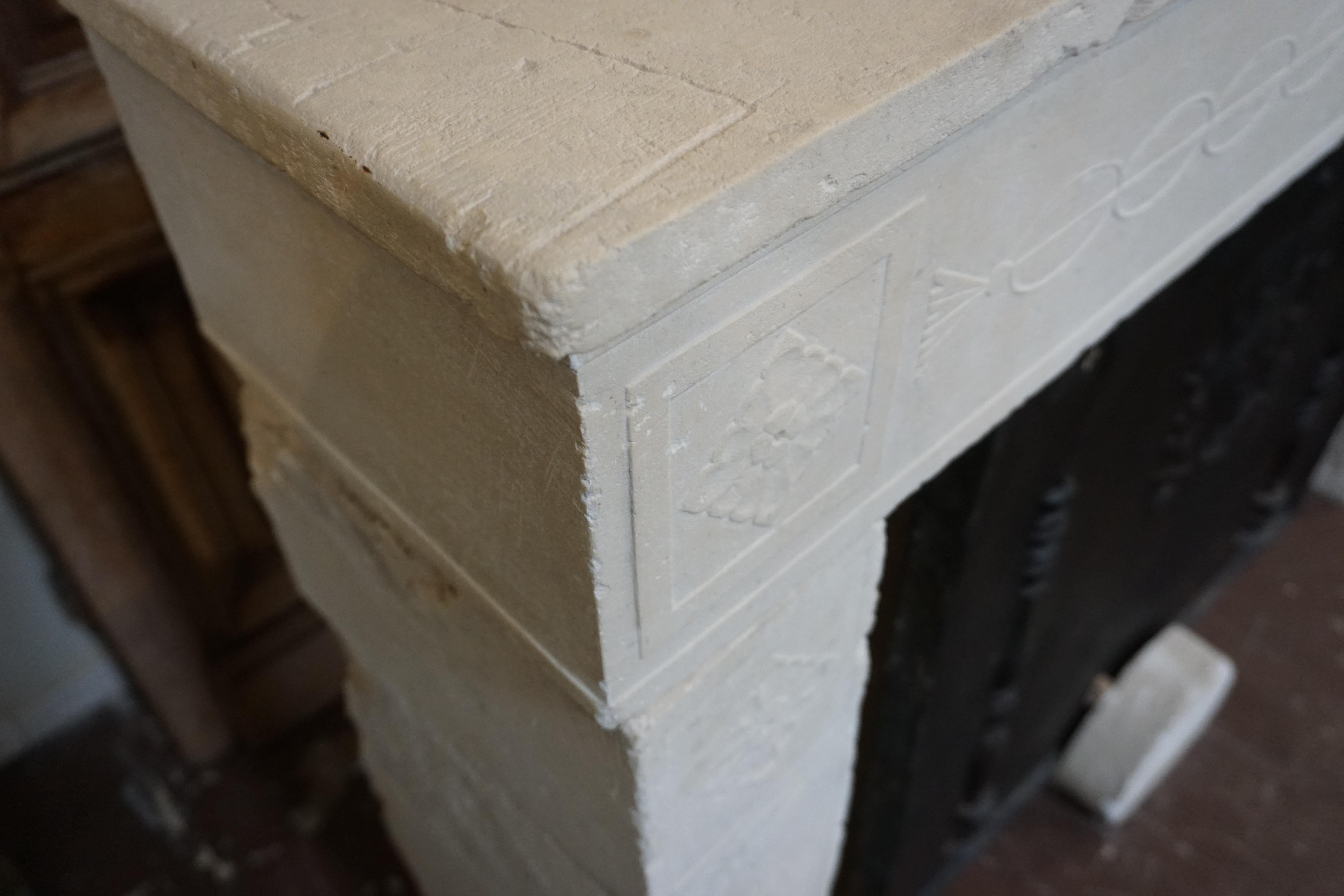 Antique French Limestone Mantel In Good Condition In Dallas, TX