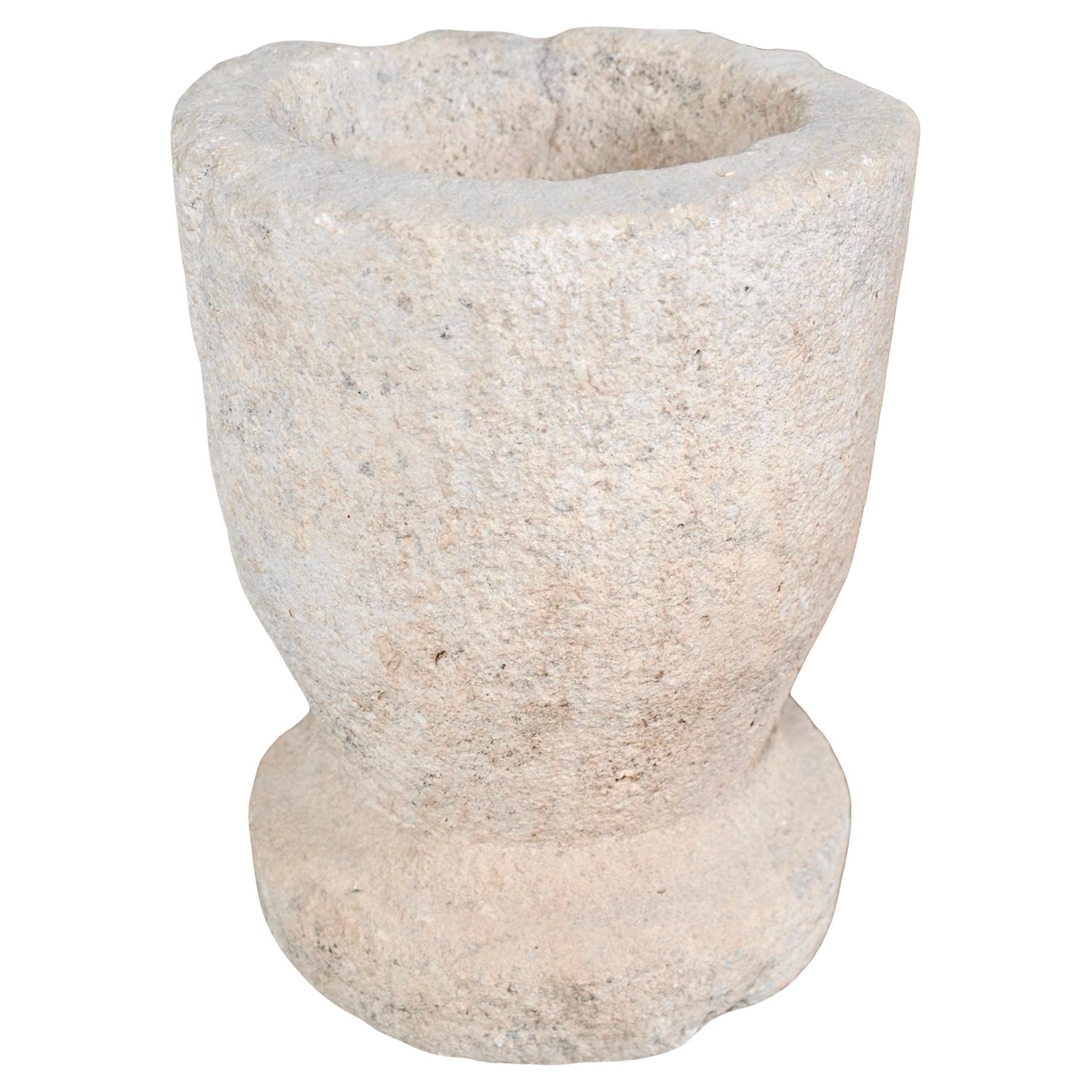 Antique French Kalkstein Mörtel Schüssel Pflanzer im Angebot