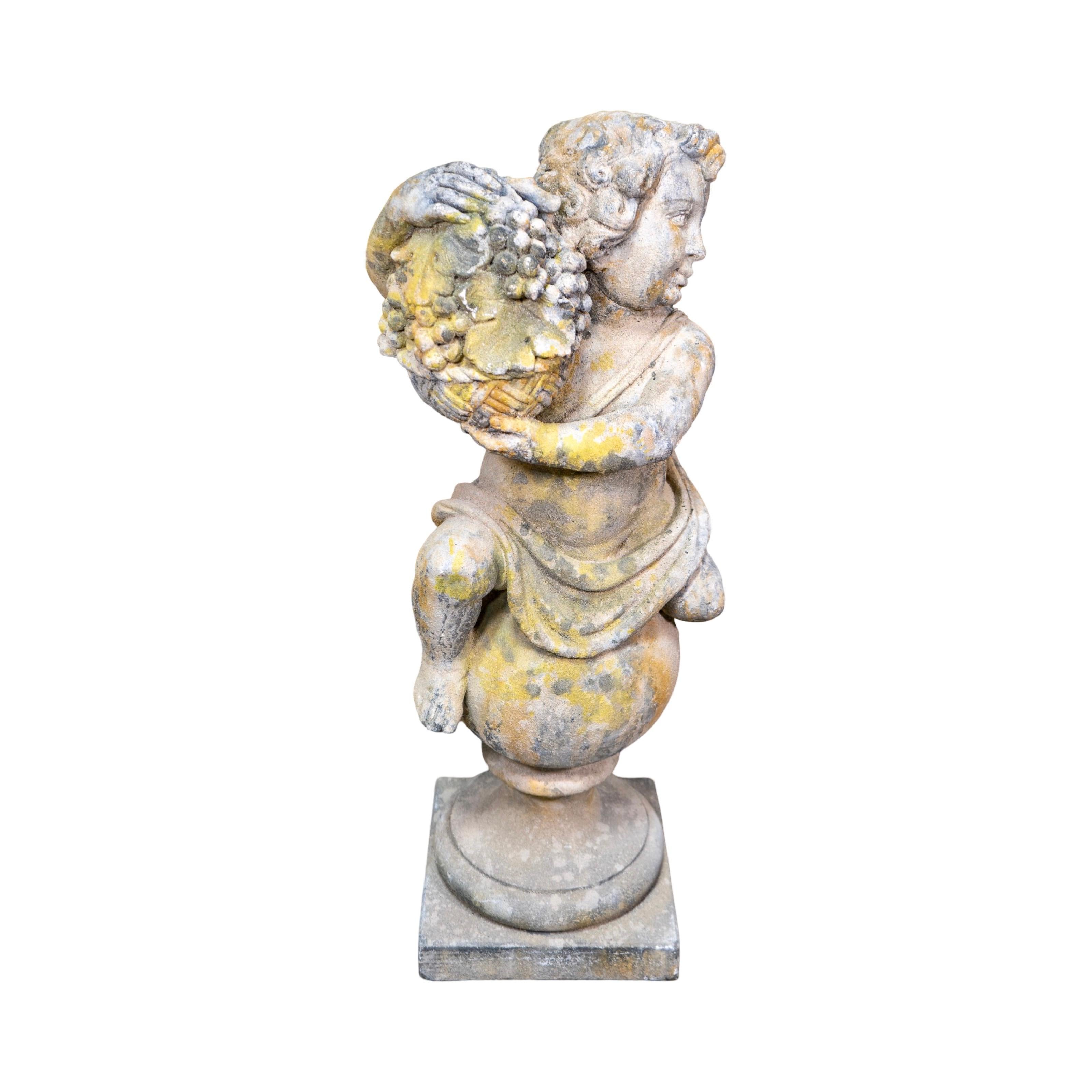 Antique French Scultura di Putti in pietra calcarea In condizioni buone in vendita a Dallas, TX