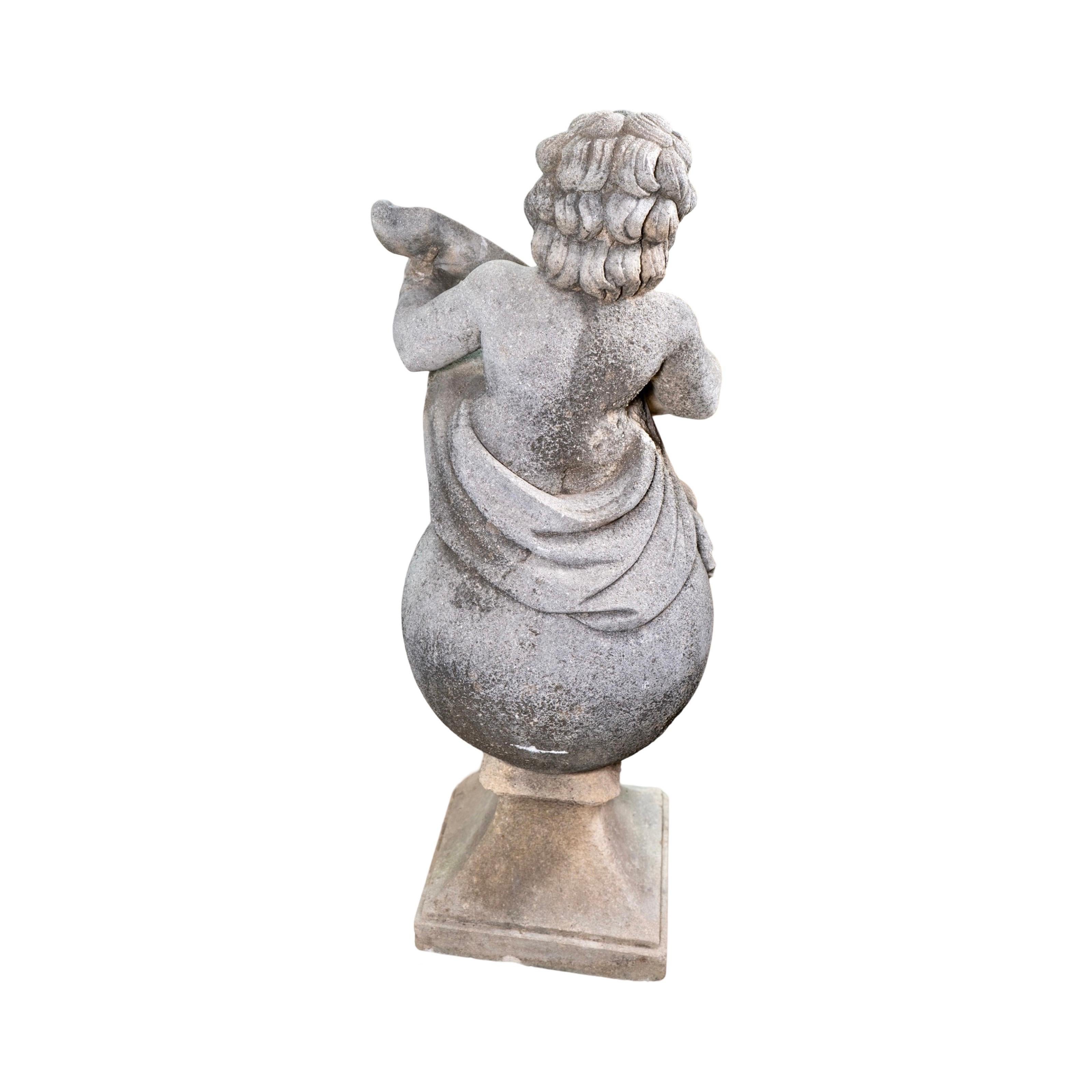 Antique French Escultura Putti de Piedra Caliza en venta 1