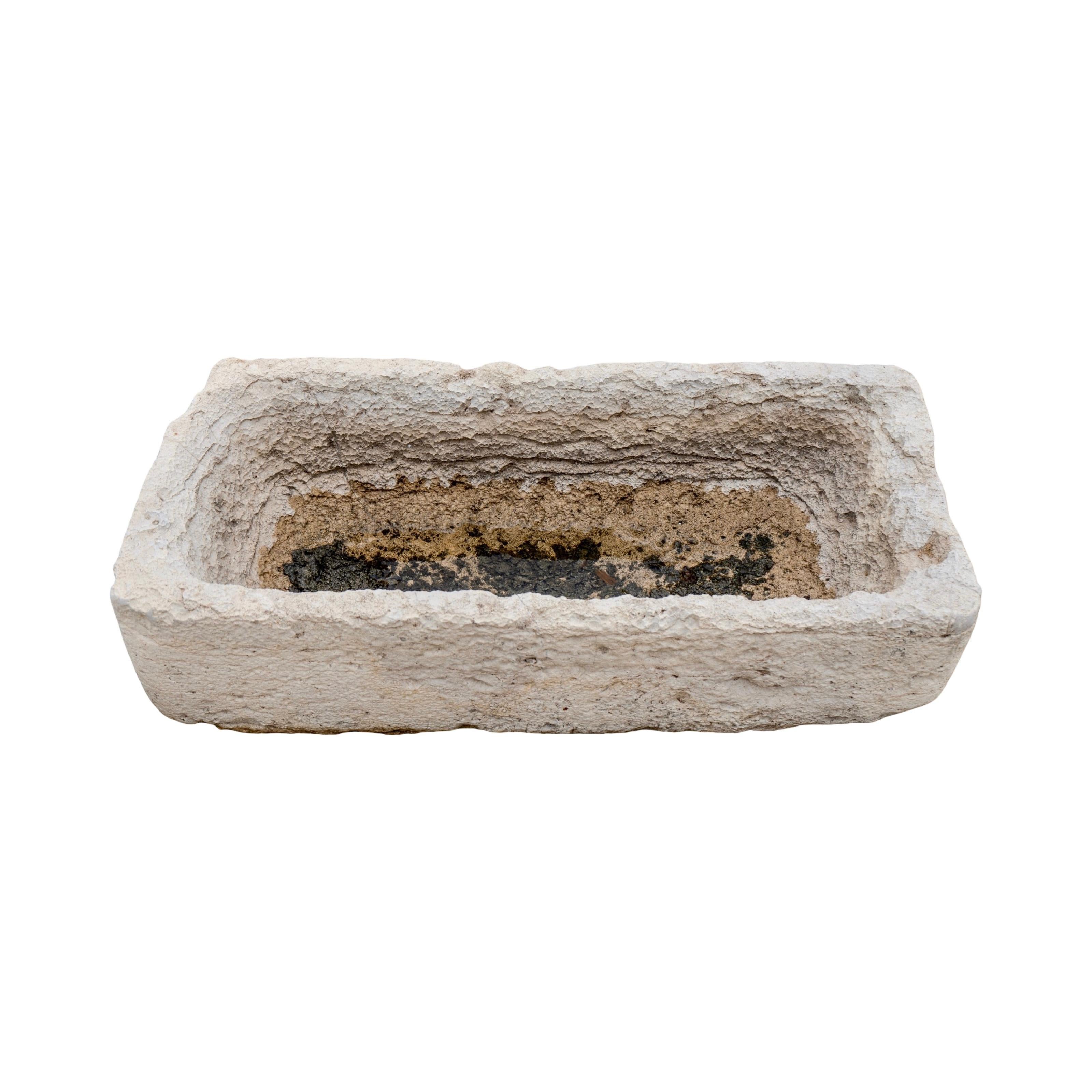 Metà XIX secolo Abbeveratoio in pietra calcarea francese Antique French in vendita