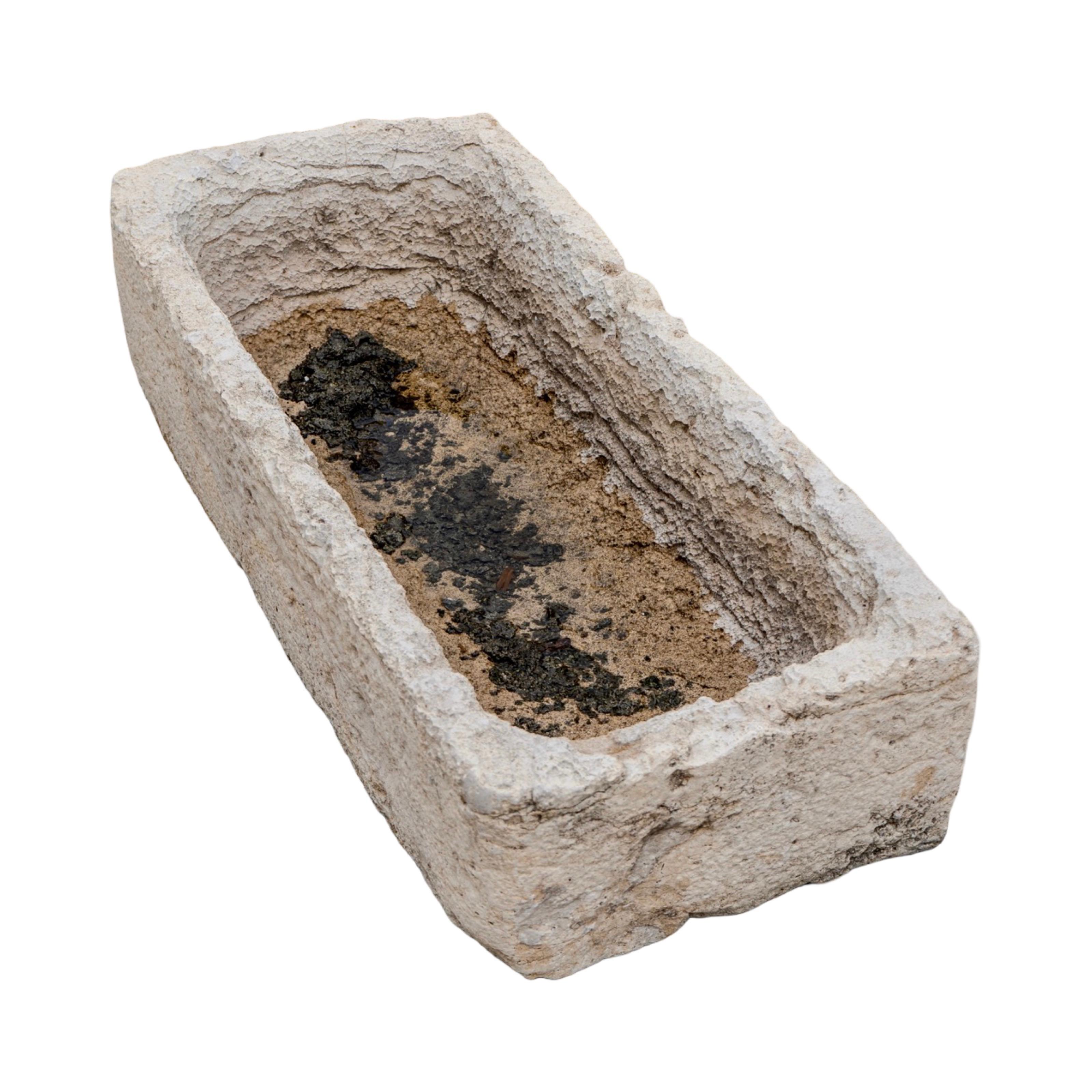 Calcare Abbeveratoio in pietra calcarea francese Antique French in vendita
