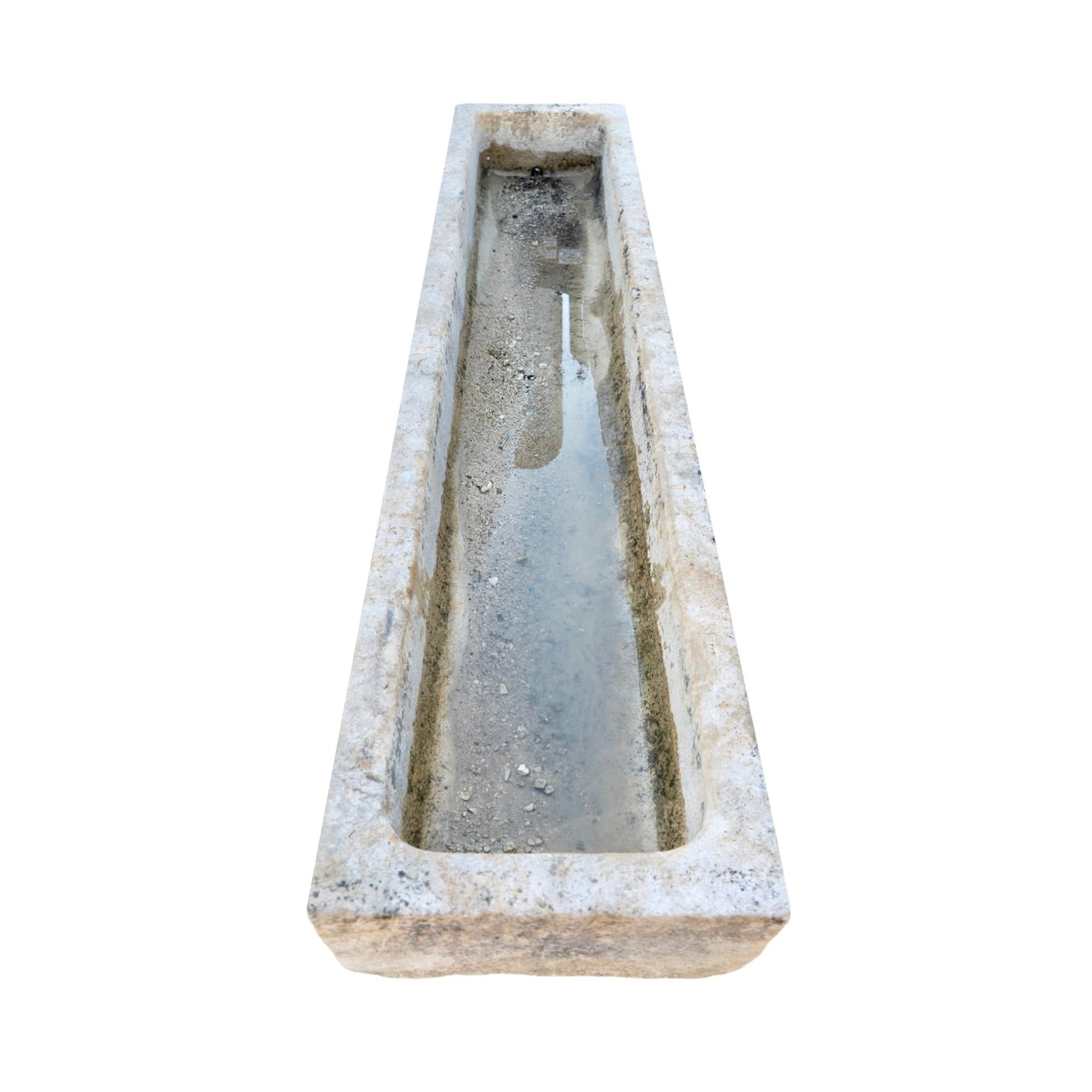 Abbeveratoio in pietra calcarea francese Antique French in vendita 4