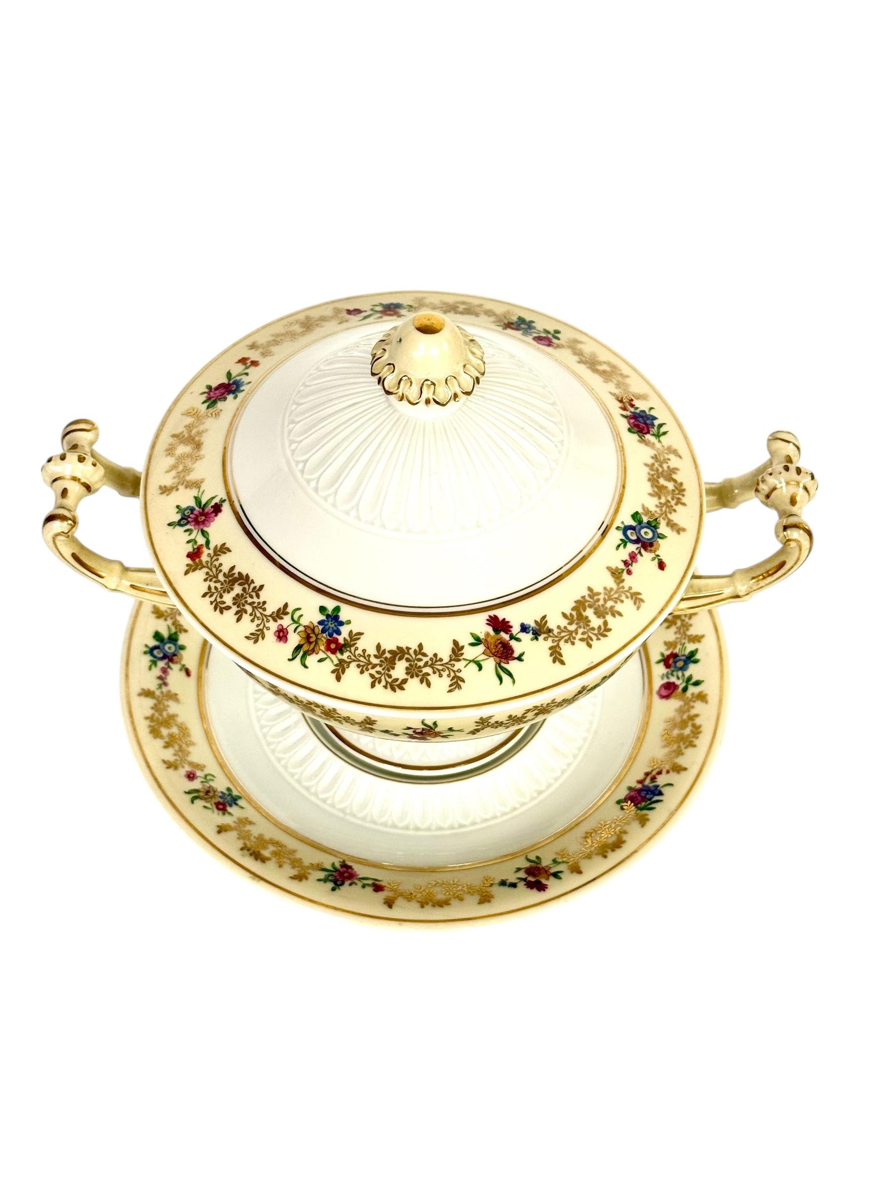 Antique French Limoges Bouillon Bowl by Raynaud & Cie, Swan Mark, c. 1895 For Sale 5