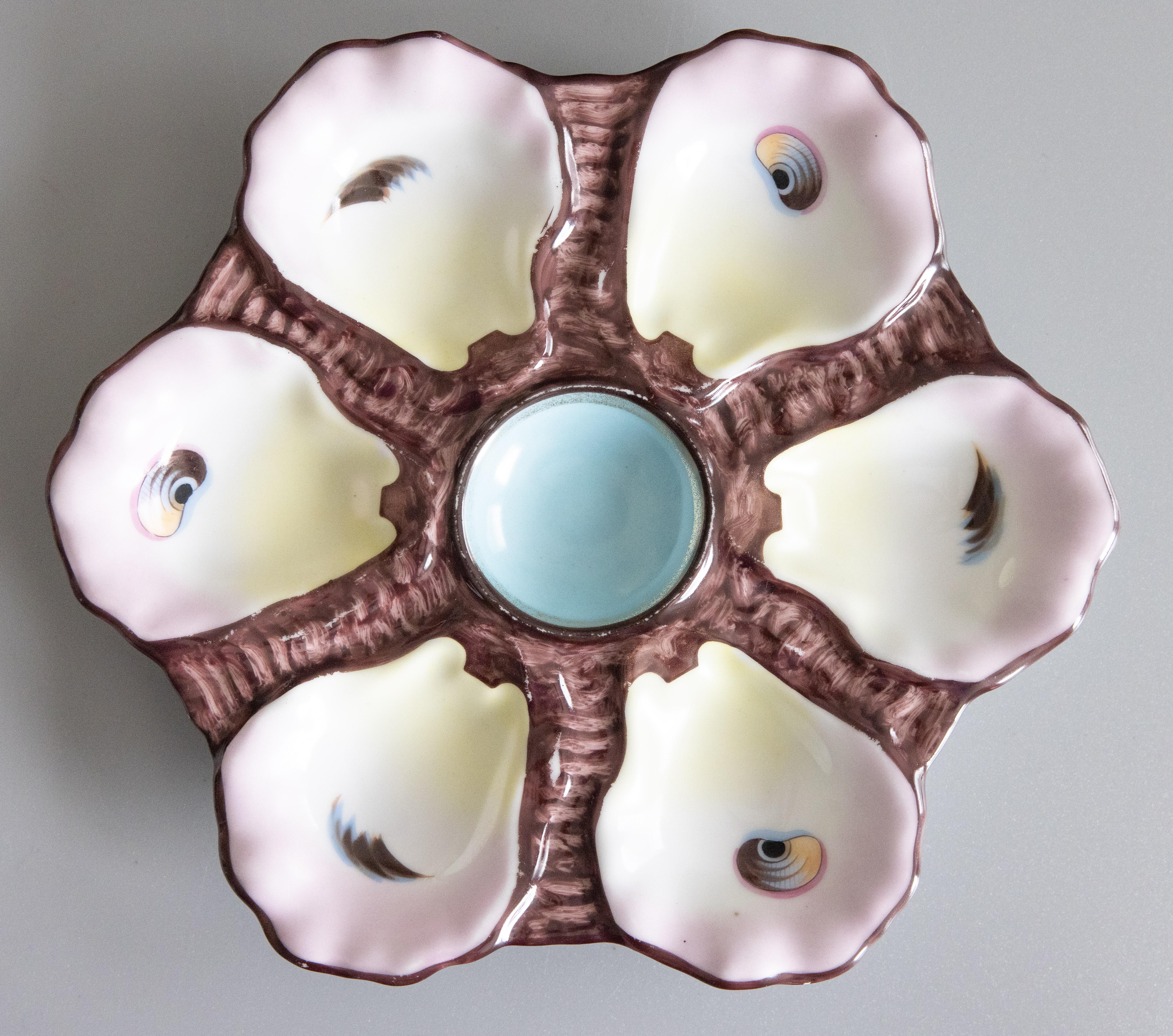 Antique French Limoges Majolica Porcelain Oyster Plate, circa 1890 in vendita 1