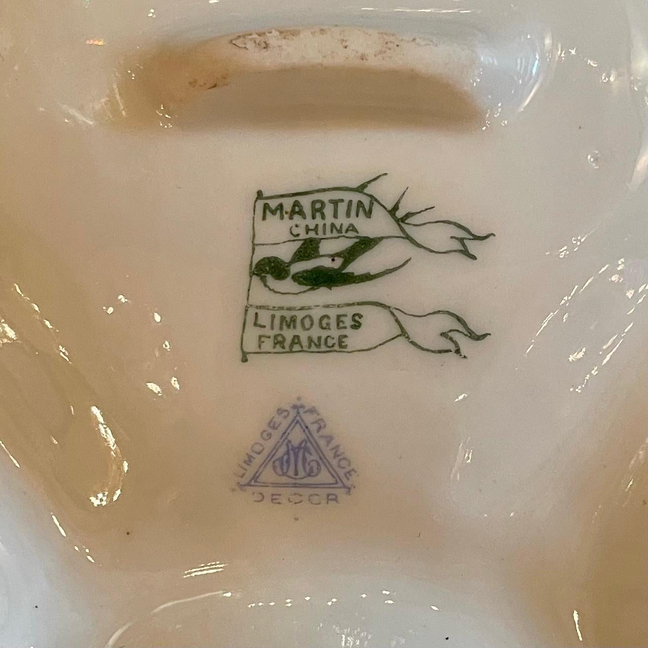 20ième siècle Ancienne assiette à huîtres en porcelaine de Limoges 