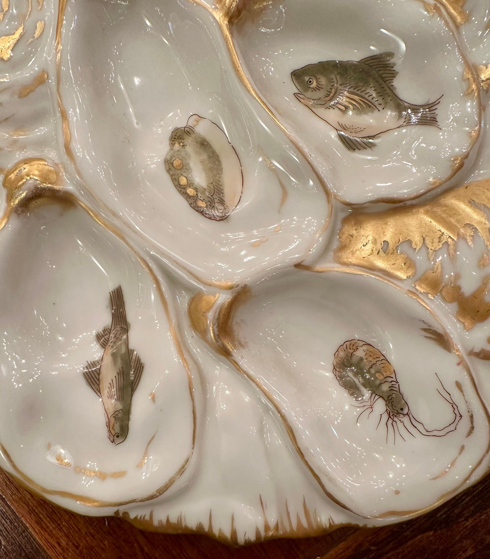 Antique French Limoges Porcelana Sea Life Turkey Pattern Oyster Plate Ca. 1890 siglo XIX en venta