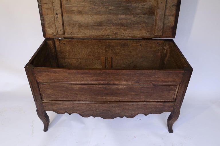 Antique French Linen Chest at 1stDibs