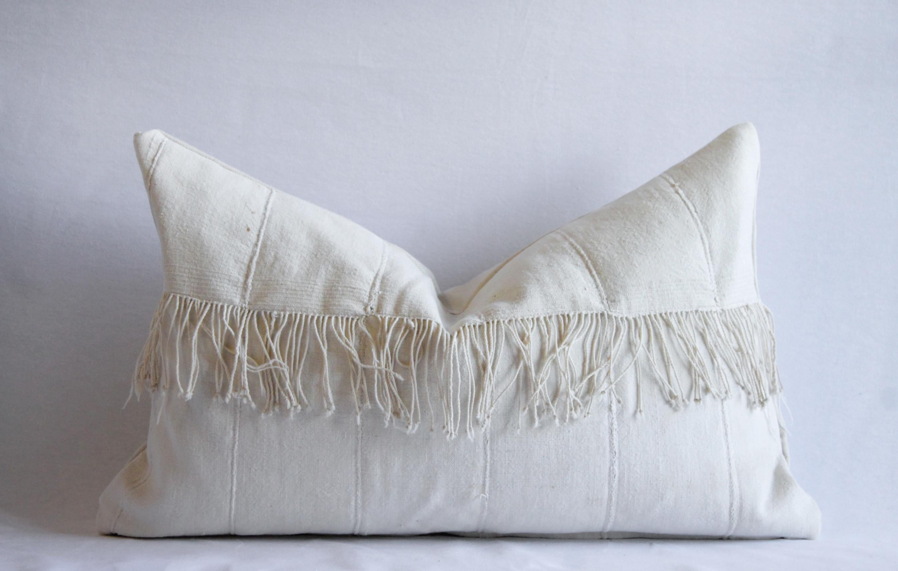 Antique French Linen Grainsack with Fringe Lumbar Pillows In Excellent Condition In Brea, CA