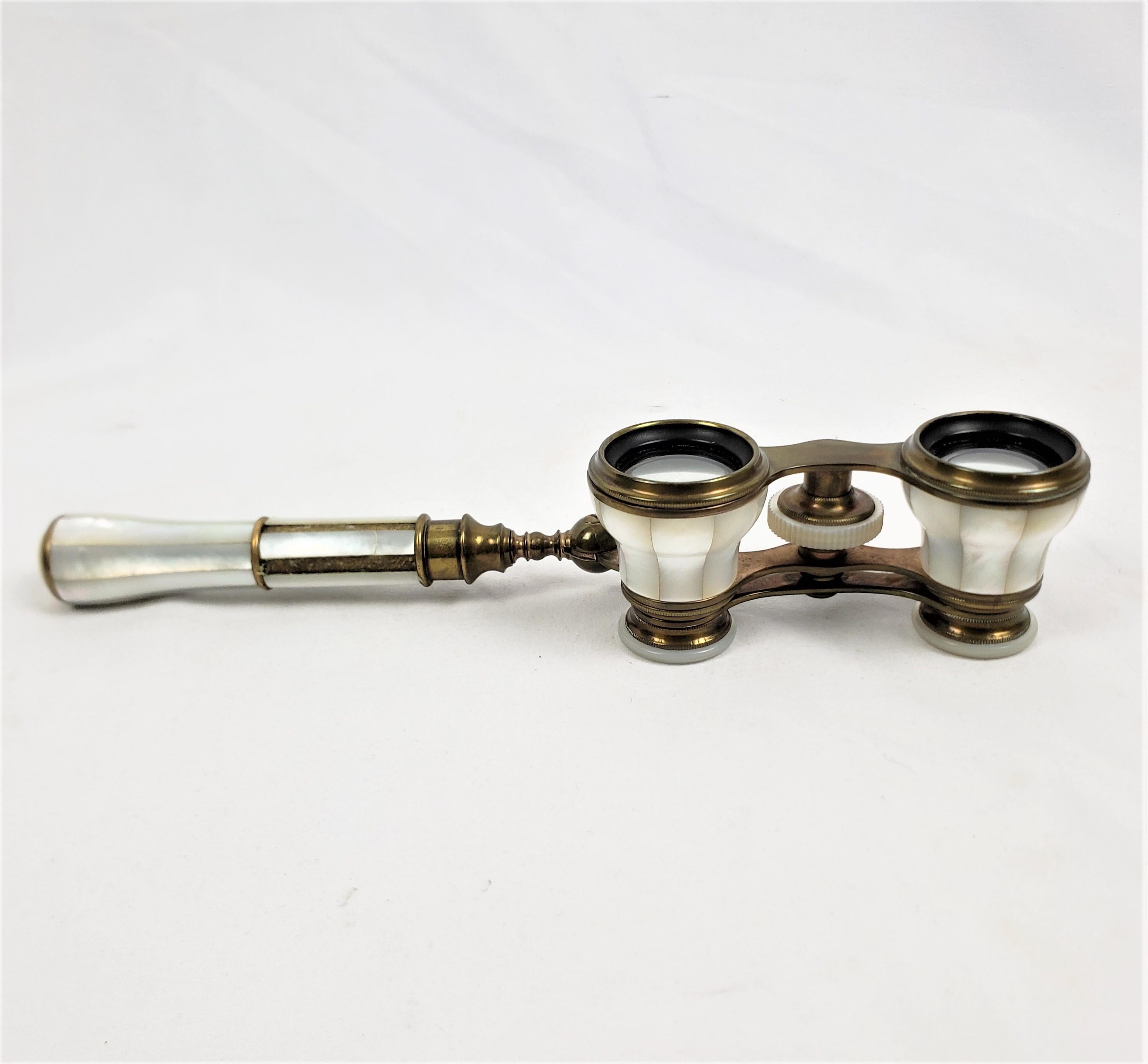 Antique French Lorgnette Binoculars or Opera Glasses in Brass & Mother of Pearl For Sale 4