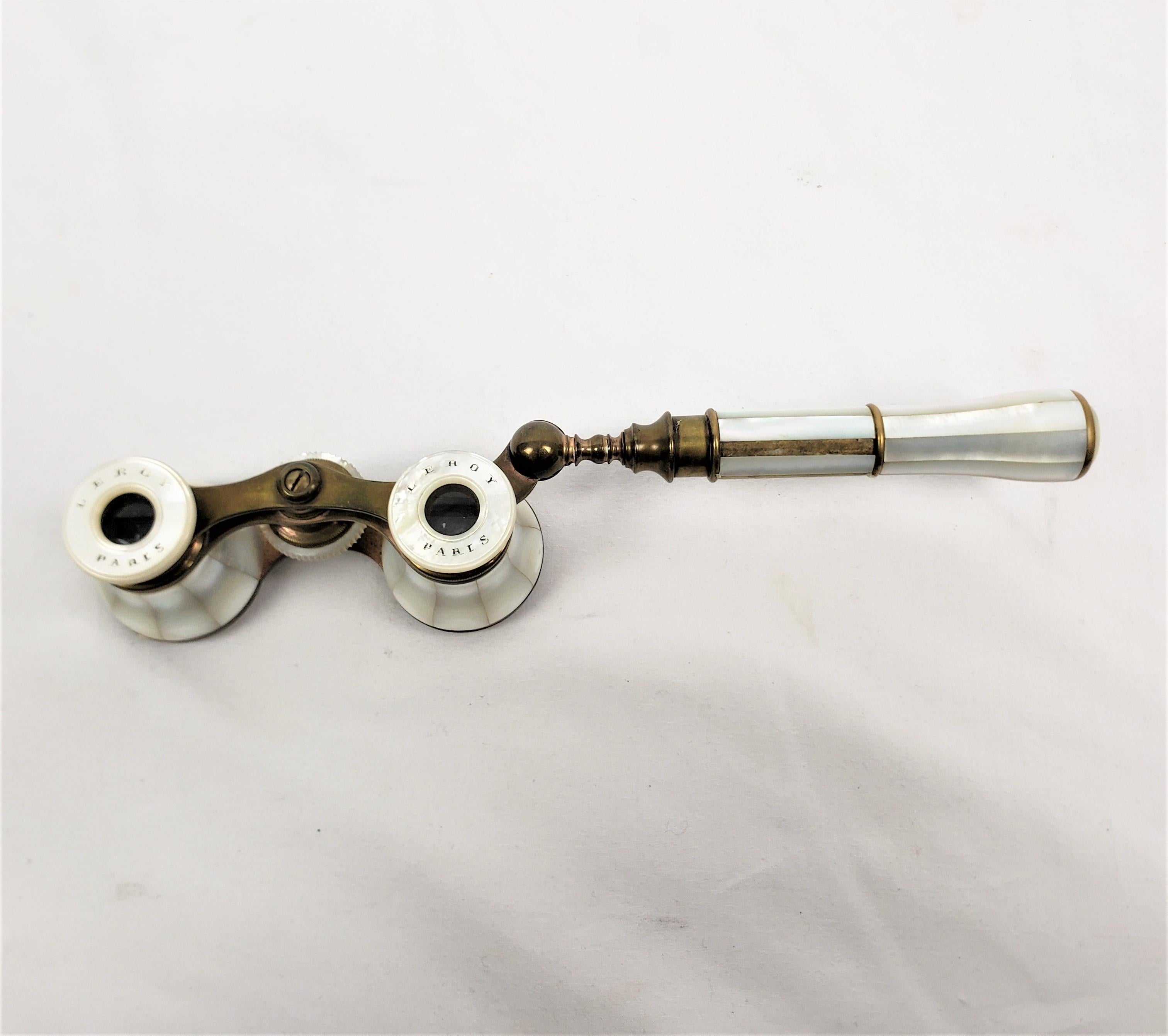 Antique French Lorgnette Binoculars or Opera Glasses in Brass & Mother of Pearl For Sale 2