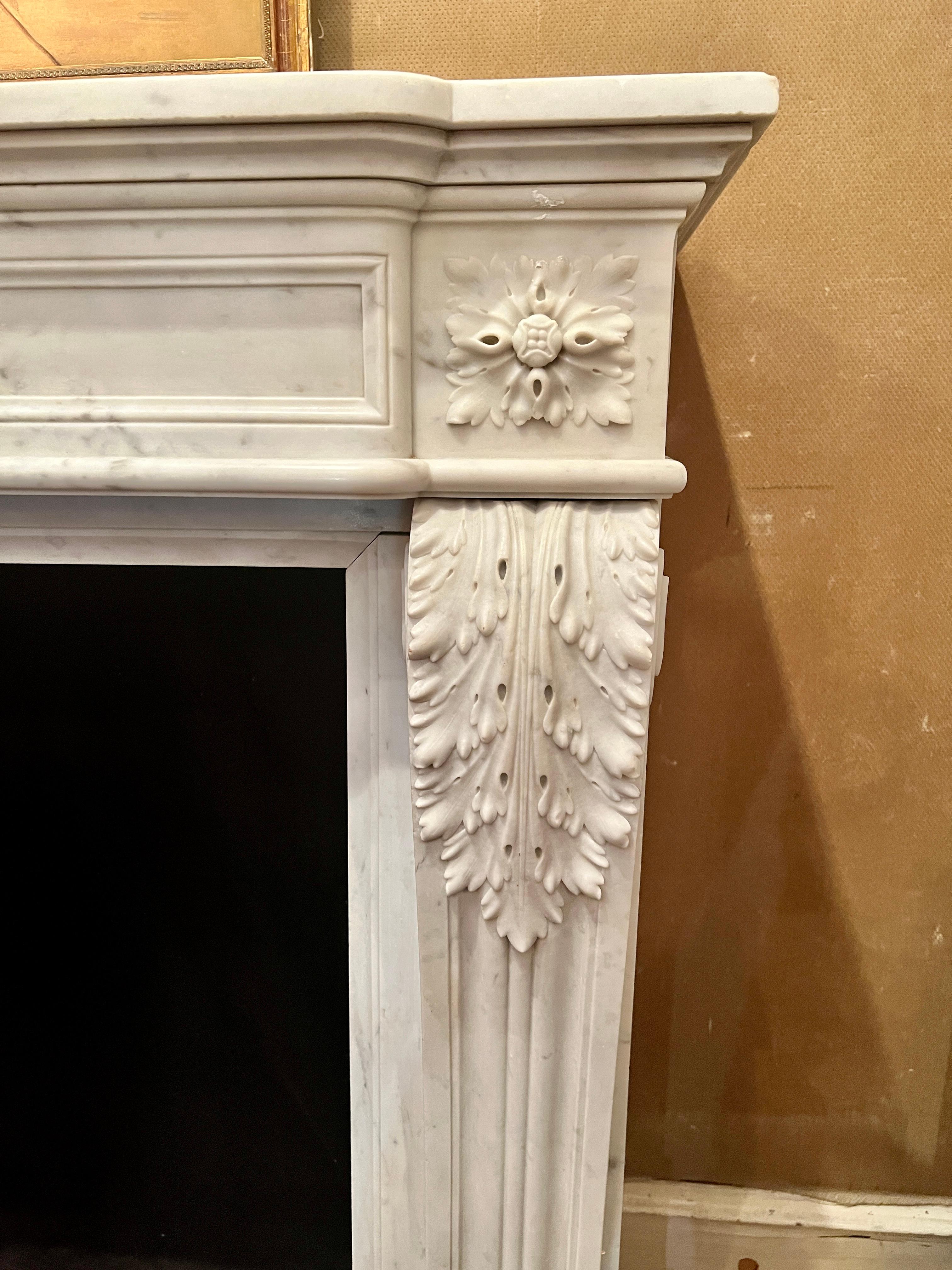 Antique French Louis 16th Carrara Marble Mantlepiece Circa 1860 In Good Condition For Sale In New Orleans, LA