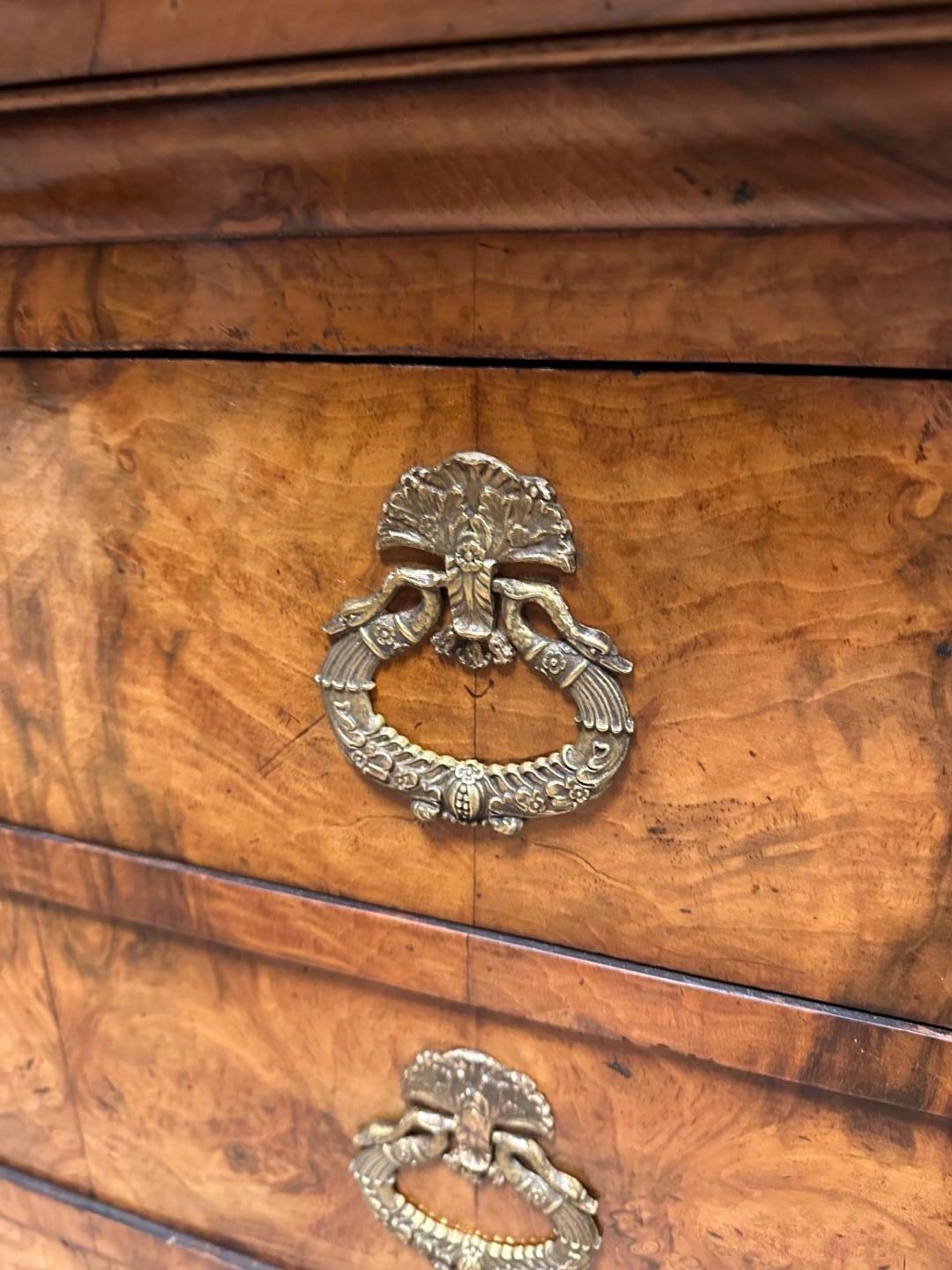 Antique French louis Philippe commode In condizioni buone in vendita a Eindhoven, NL
