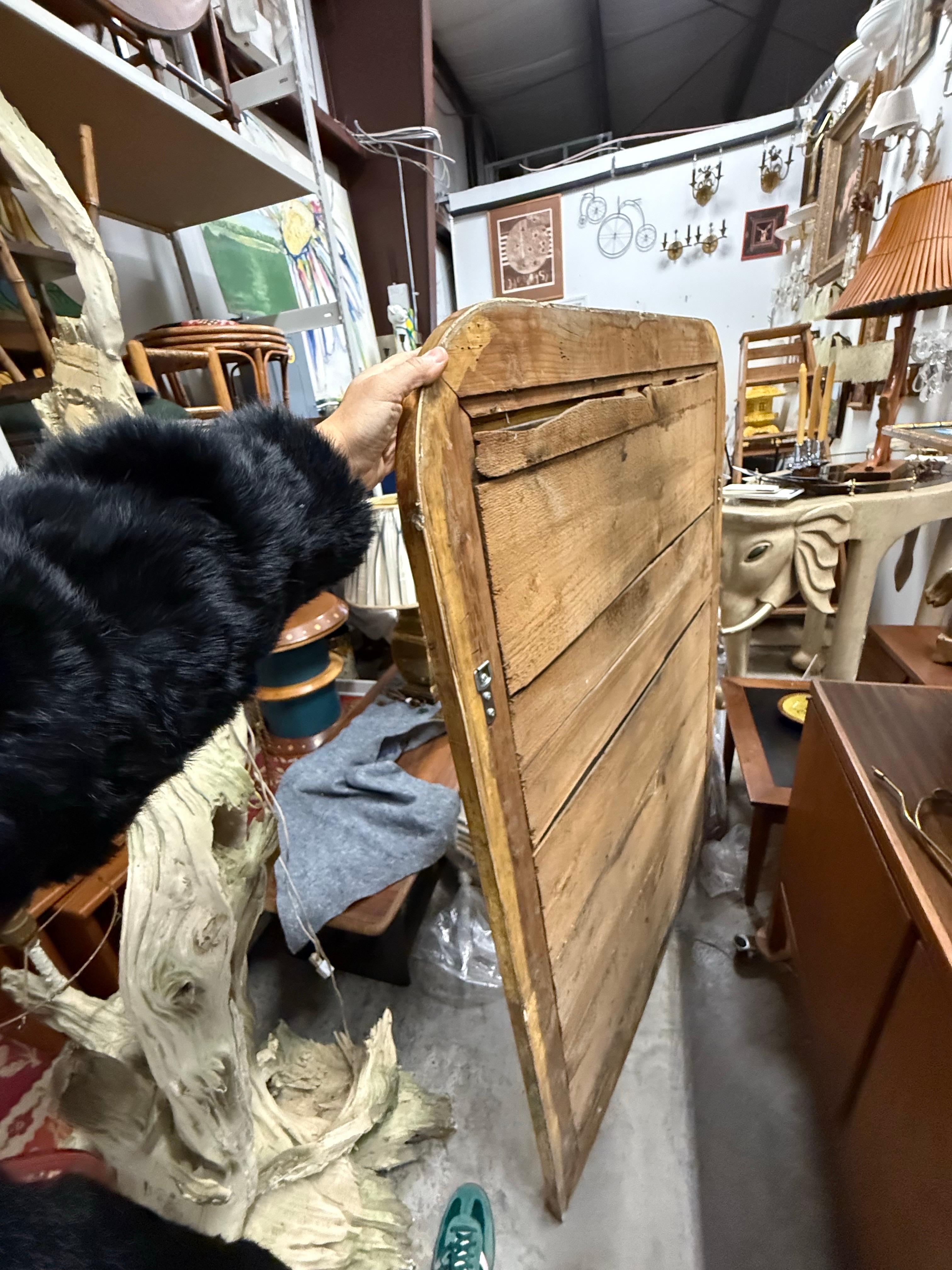 Antique French Louis Philippe Gilt Statement Wall Floor Mirror Circa 1880 in vendita 5