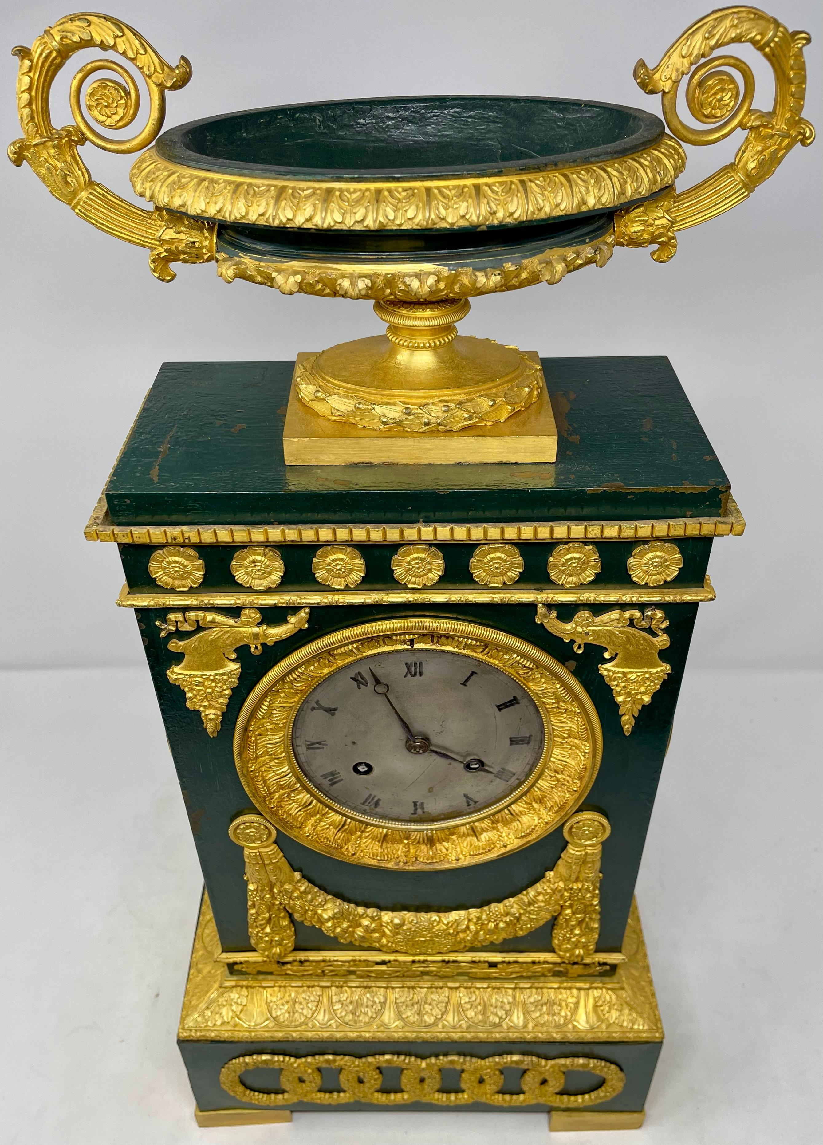 Antique French Louis Philippe Gold Bronze & Patinated Bronze Clock, Circa 1835's In Good Condition For Sale In New Orleans, LA